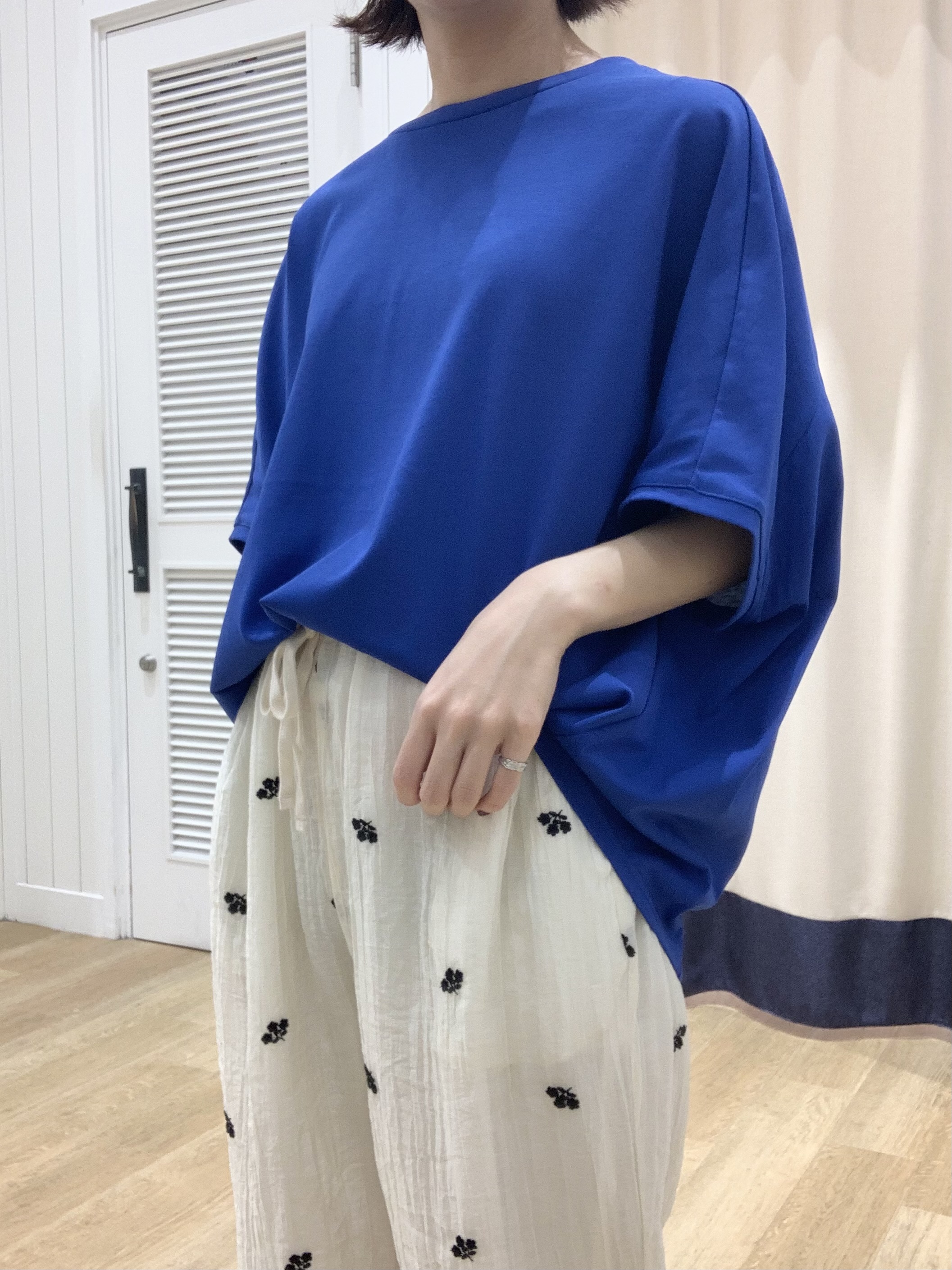 IMARIさんの「Dessin｜【汗シミ防止/UVカット】ドルマンスリーブ プルオーバー」を使ったコーディネート