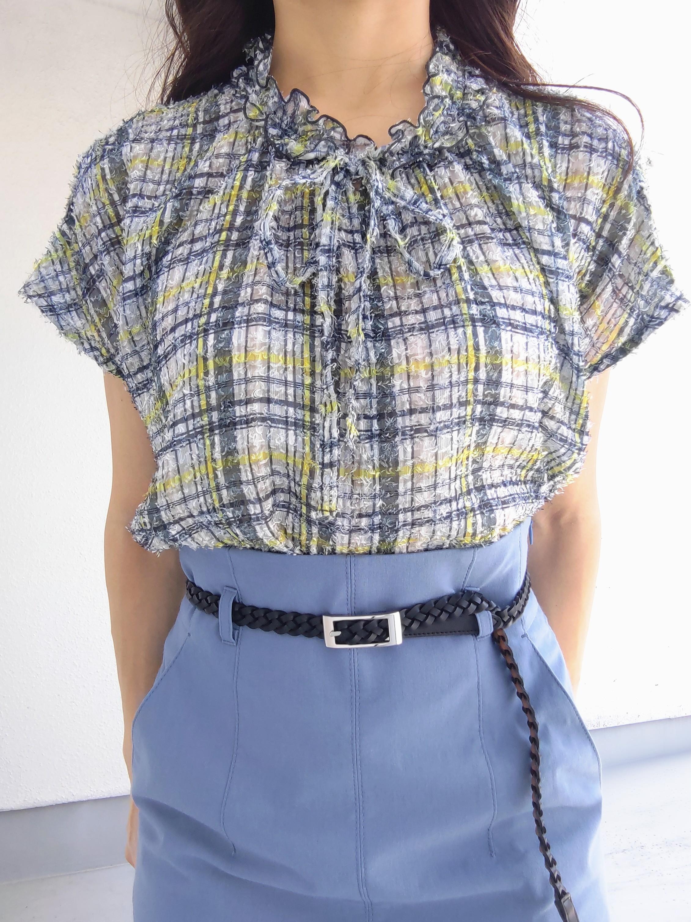 keinaさんの「SunaUna｜チェック柄フリルブラウス」を使ったコーディネート