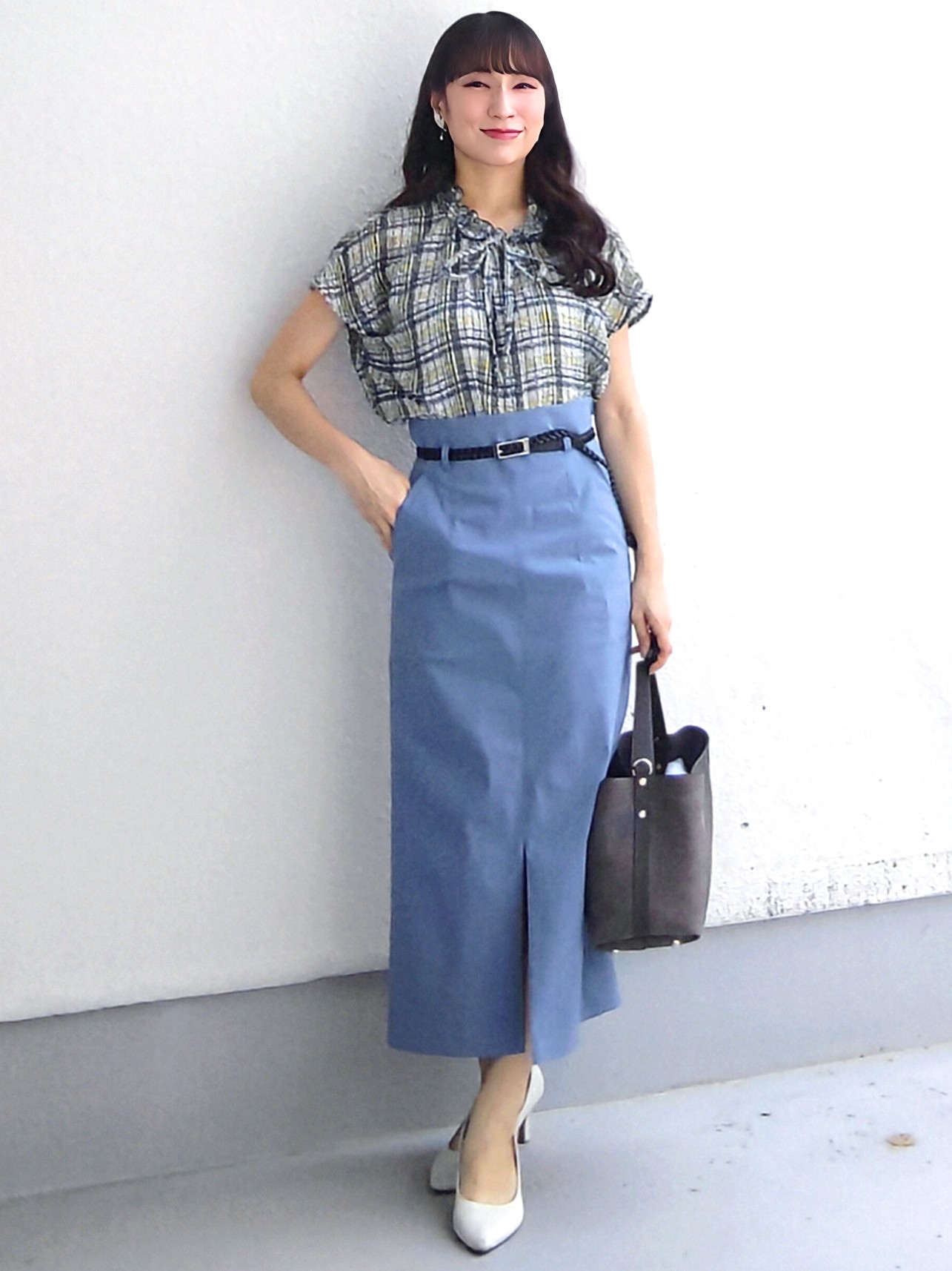 keinaさんの「SunaUna｜チェック柄フリルブラウス」を使ったコーディネート