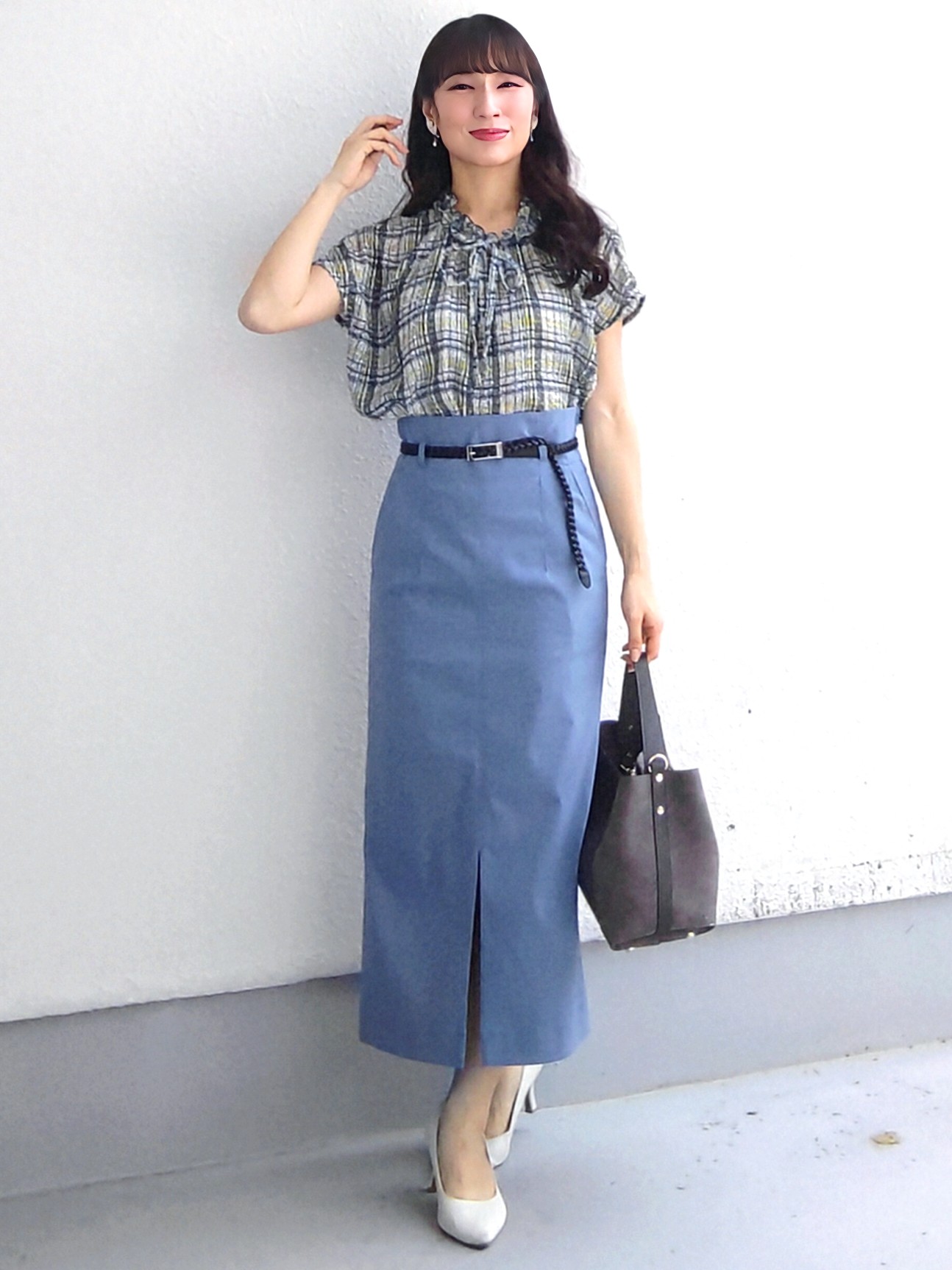 keinaさんの「SunaUna｜チェック柄フリルブラウス」を使ったコーディネート