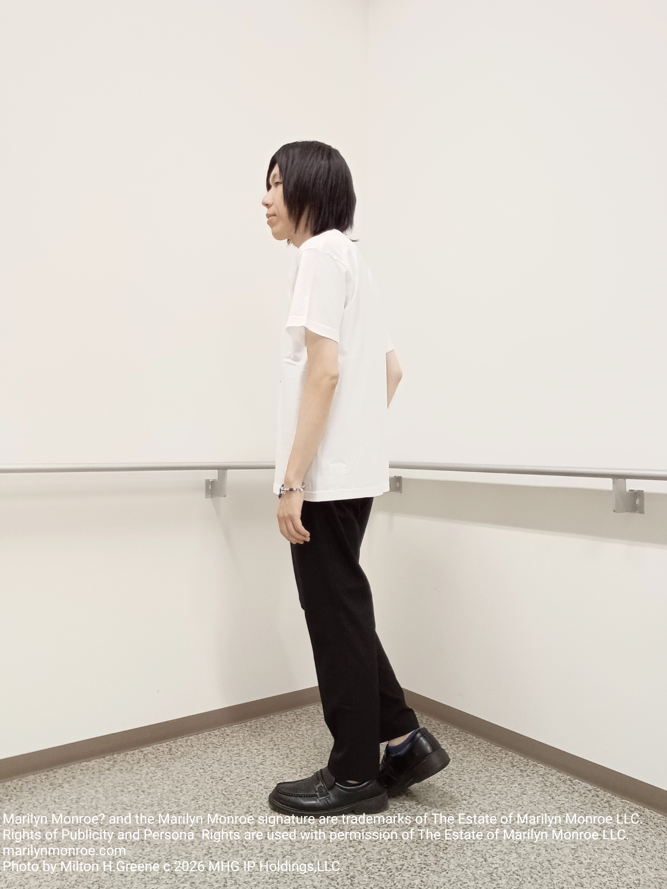 moritaさんの「TAKEO KIKUCHI｜【ON／OFF兼用】CARREMANファブリック ノーカラージャケット」を使ったコーディネート