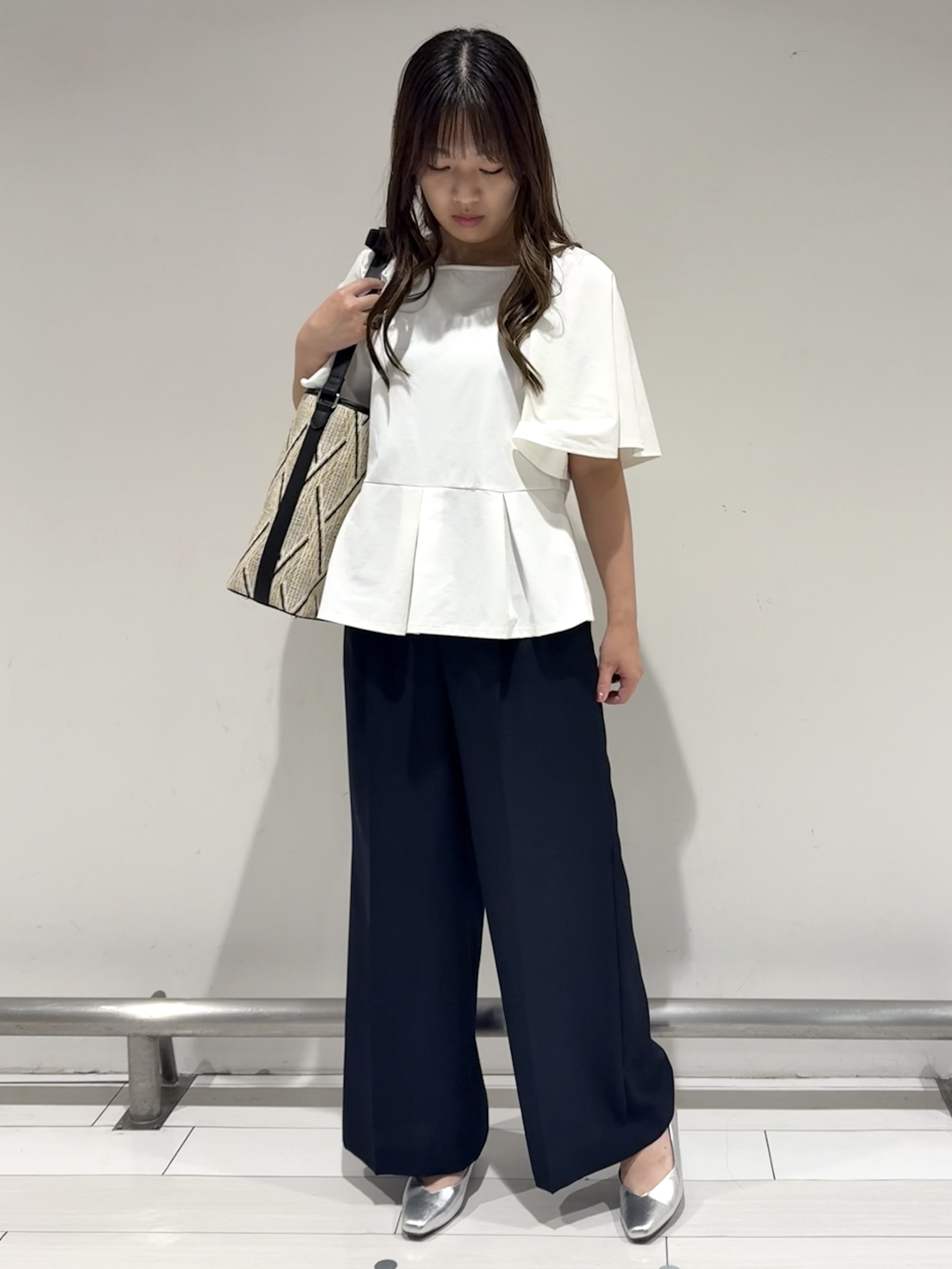 Azusaさんの「Reflect｜【UVカット／接触冷感／吸水速乾】フレアスリーブペプラムカットソー」を使ったコーディネート