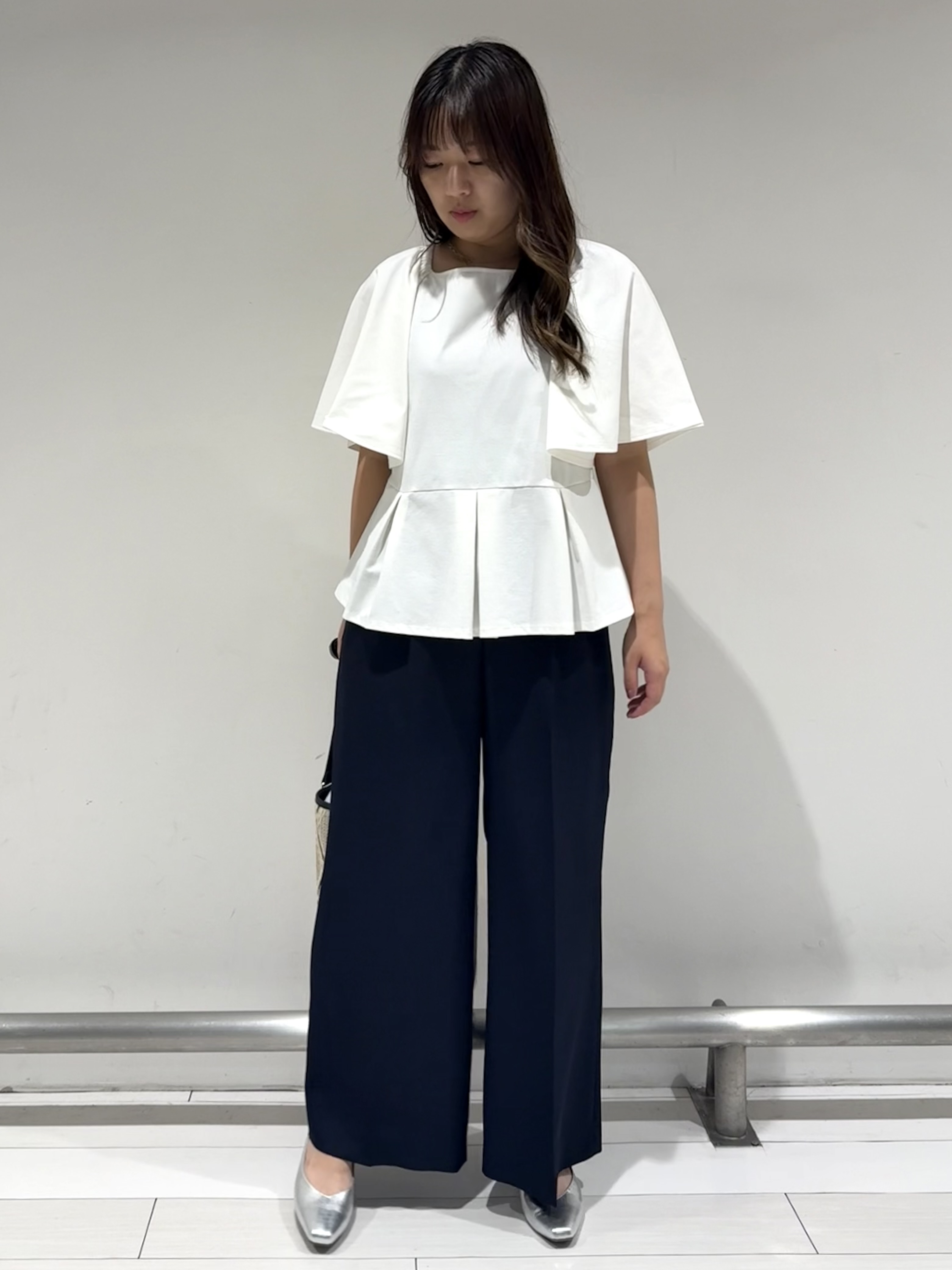 Azusaさんの「Reflect｜【UVカット／接触冷感／吸水速乾】フレアスリーブペプラムカットソー」を使ったコーディネート