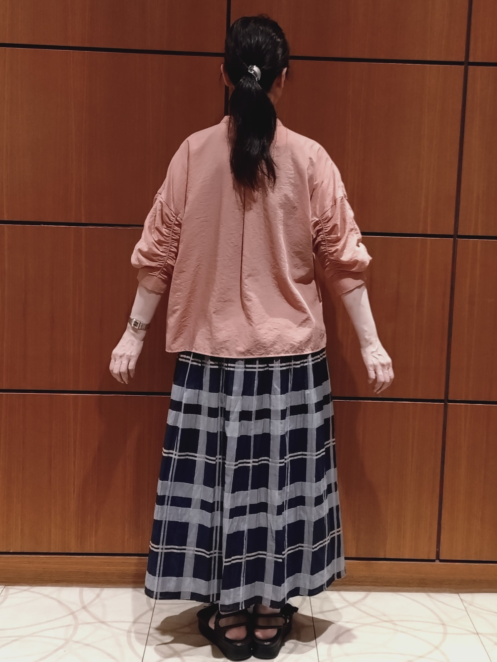 Kさんの「Reflect｜【手洗い可】プチハイネック ギャザーブラウス」を使ったコーディネート