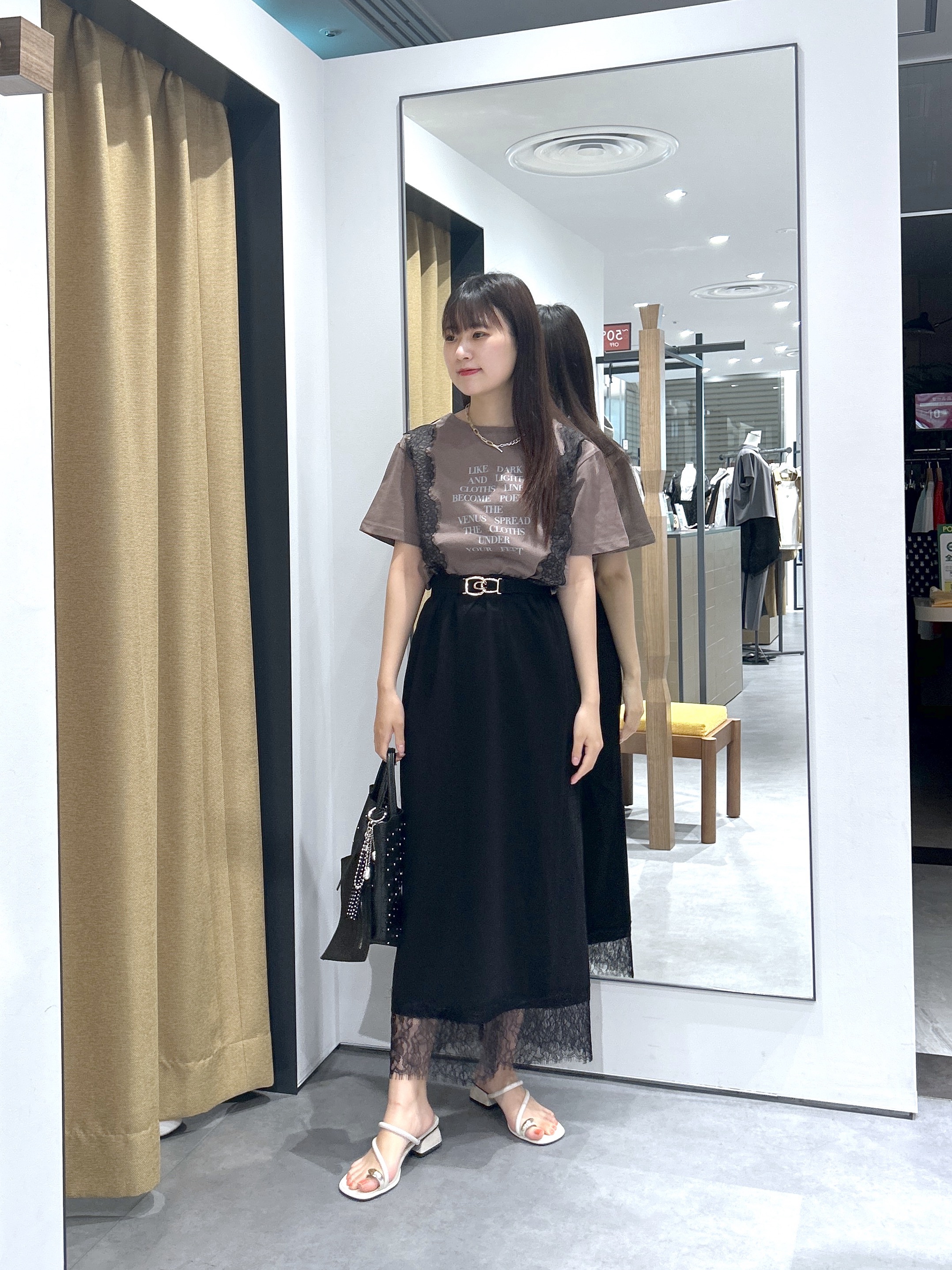 Renoさんの「INDIVI｜レースステッチドTシャツ」を使ったコーディネート