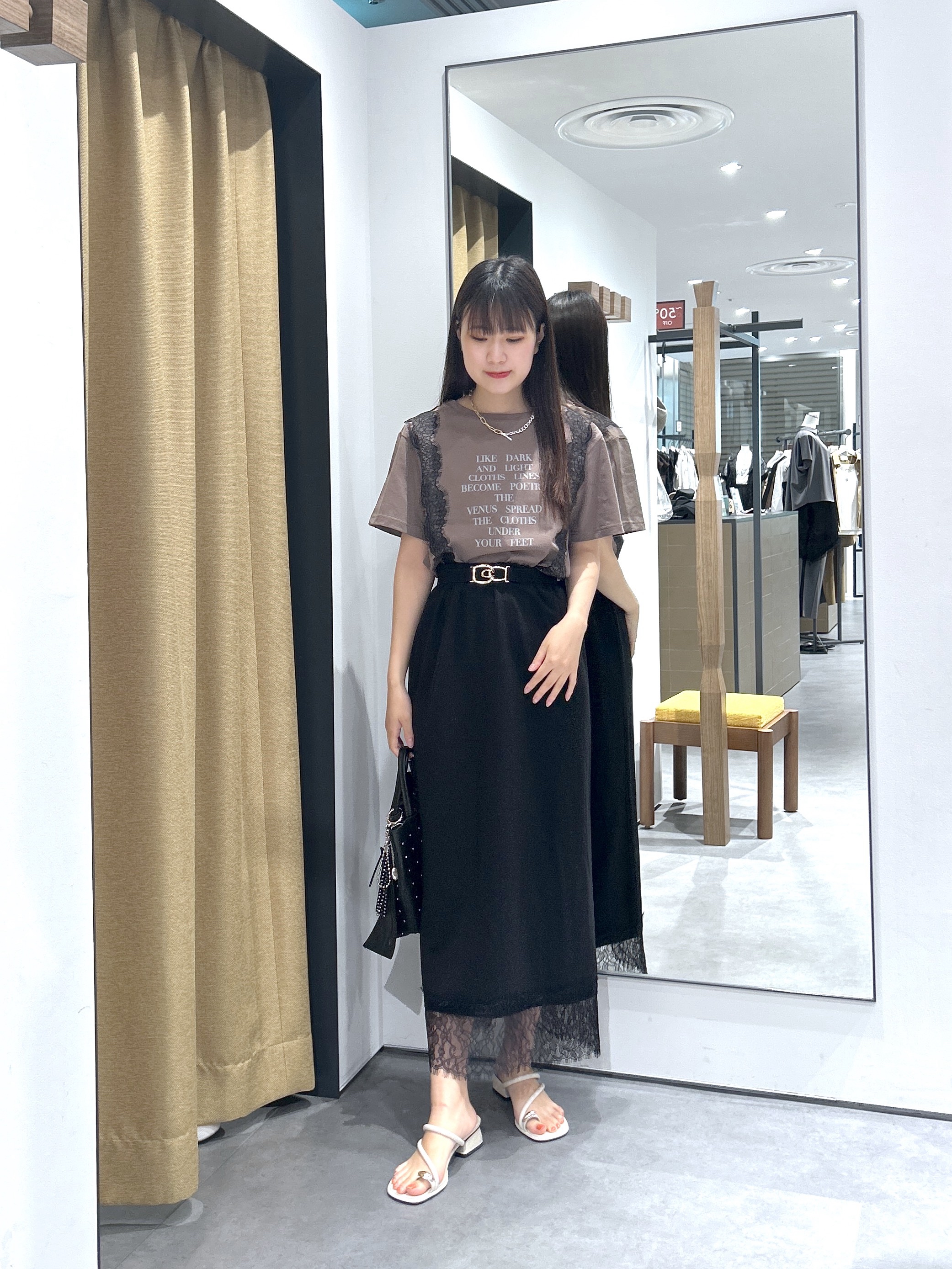 Renoさんの「INDIVI｜レースステッチドTシャツ」を使ったコーディネート