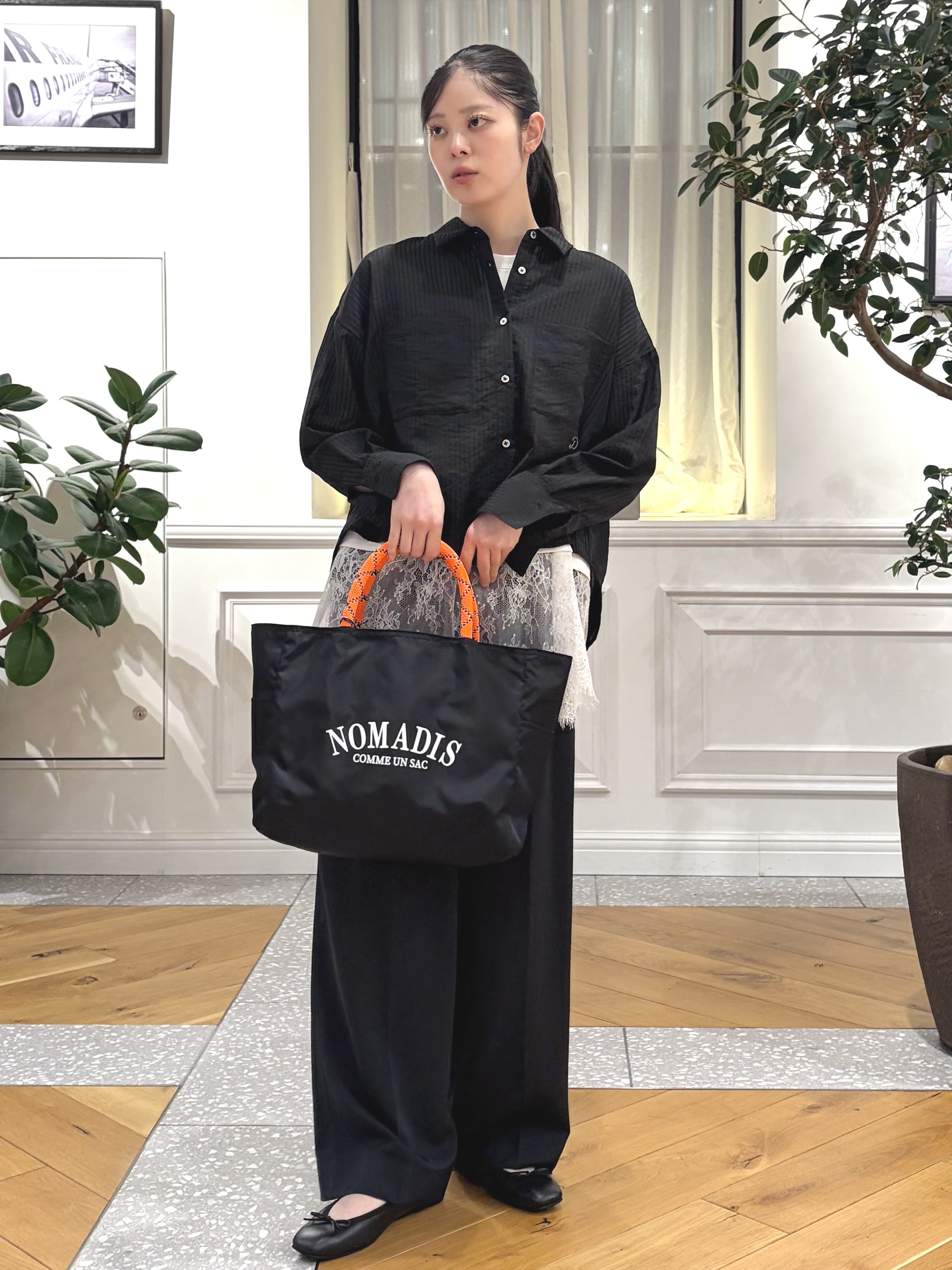 pupiさんの「DRESSTERIOR｜シアーストライプクロップドシャツ」を使ったコーディネート