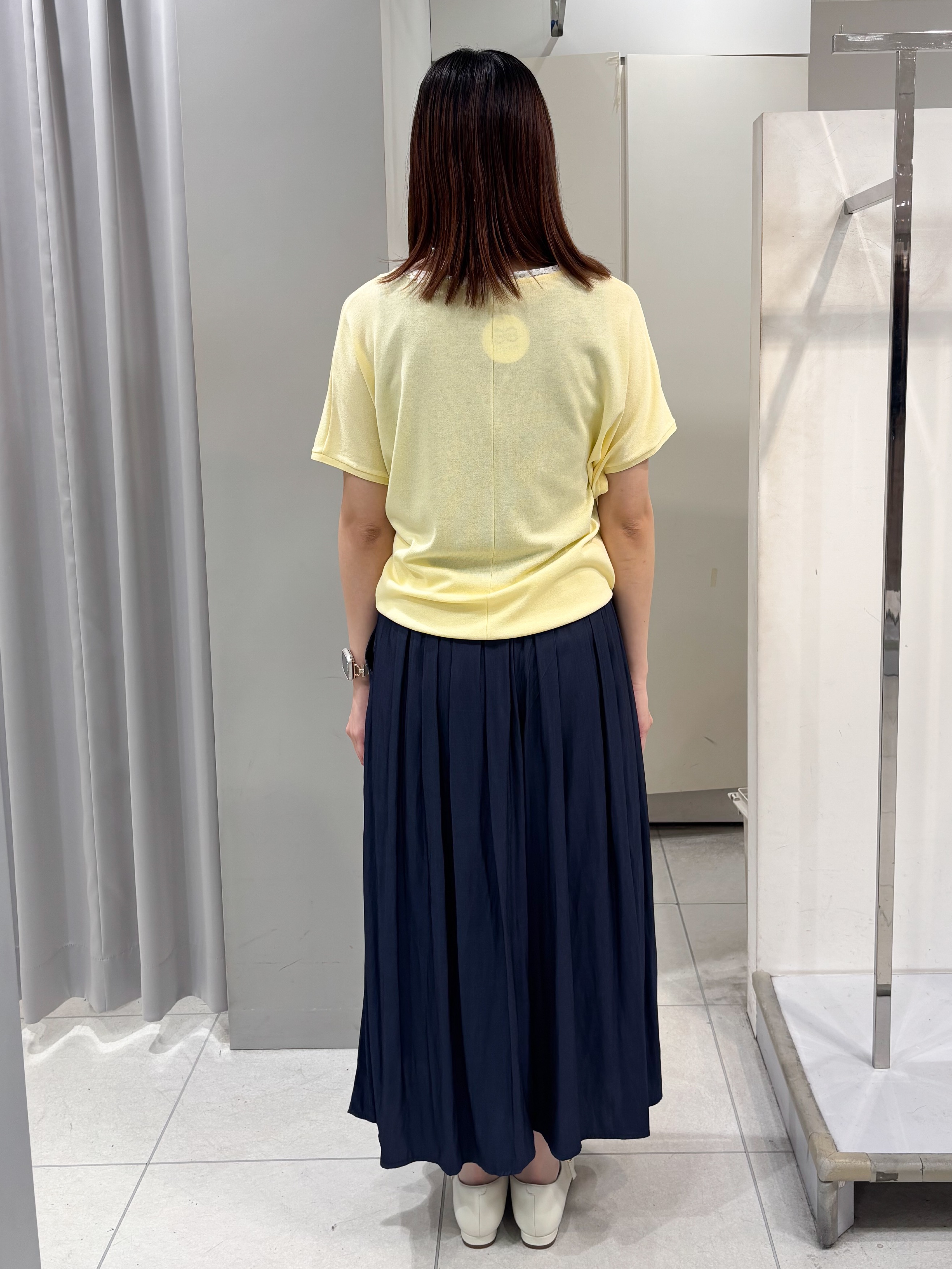 yuiさんの「Reflect｜【二の腕カバー／手洗い可】ネックレース フレンチスリーブニット」を使ったコーディネート