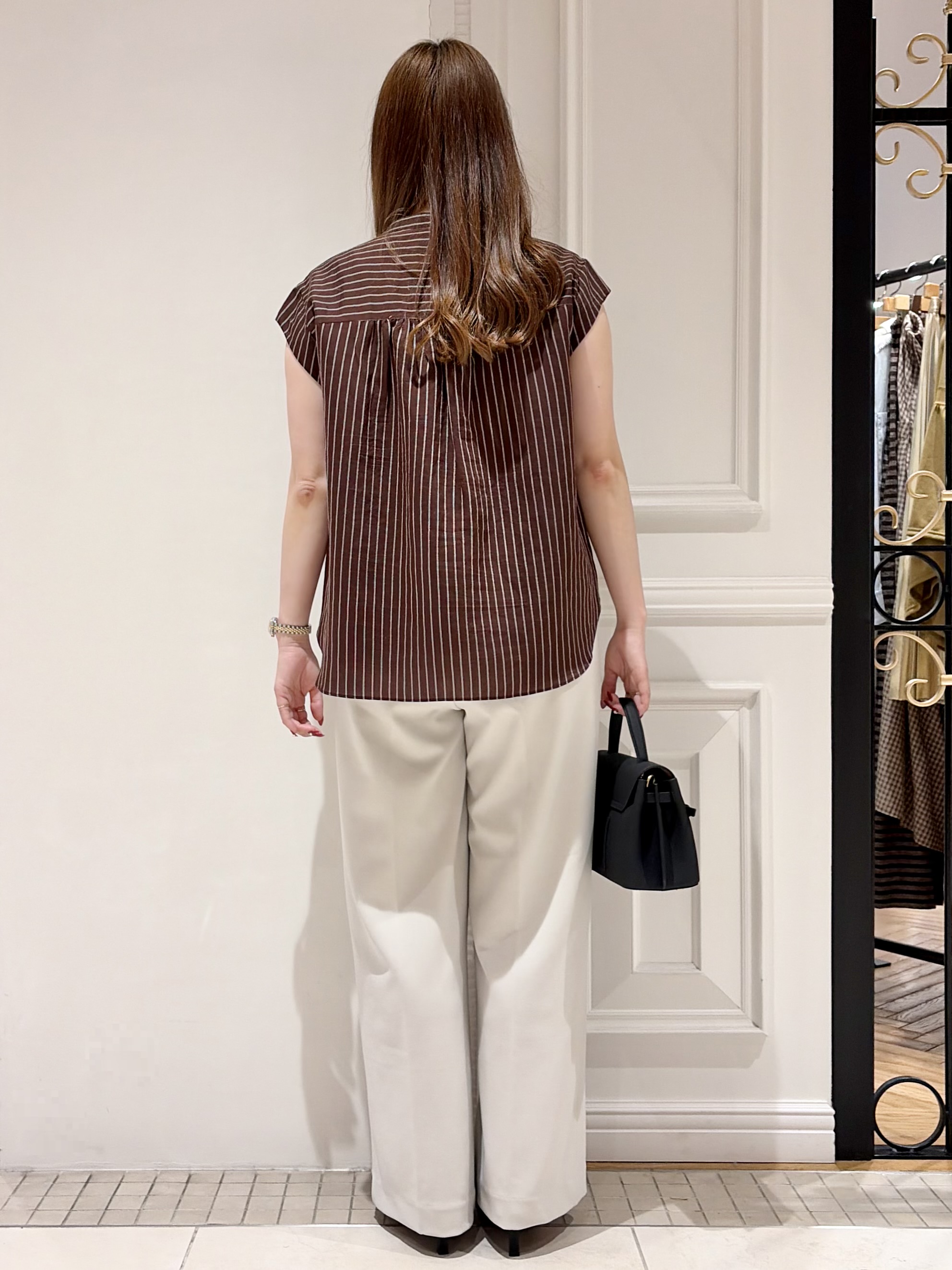 minowaさんの「DRESSTERIOR｜ストライプフレンチスリーブフリルブラウス」を使ったコーディネート