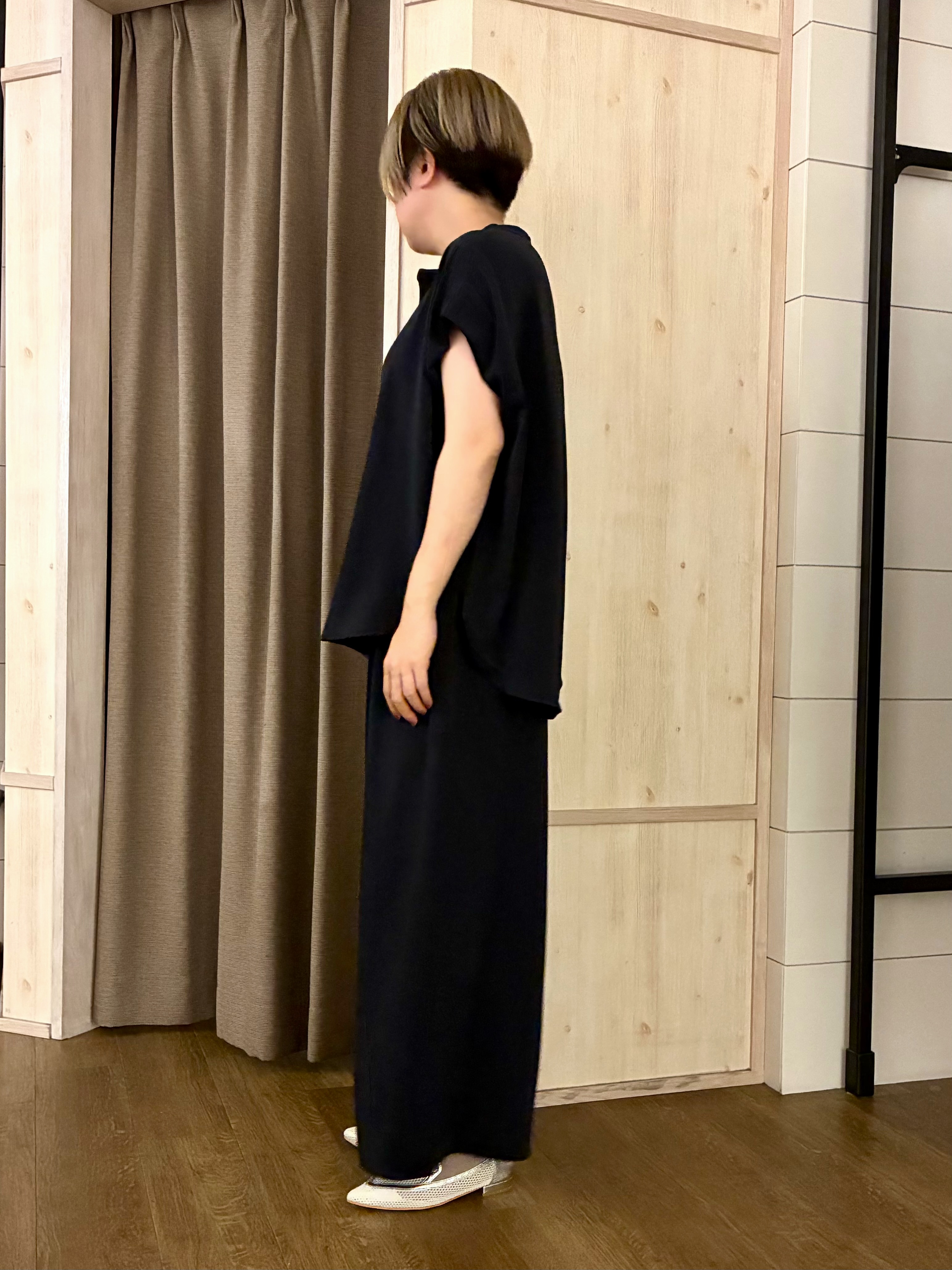aiさんの「THE SHOP TK｜【防シワ/UV/セットアップ可】やみつきになる とろみバンドカラーブラウス」を使ったコーディネート