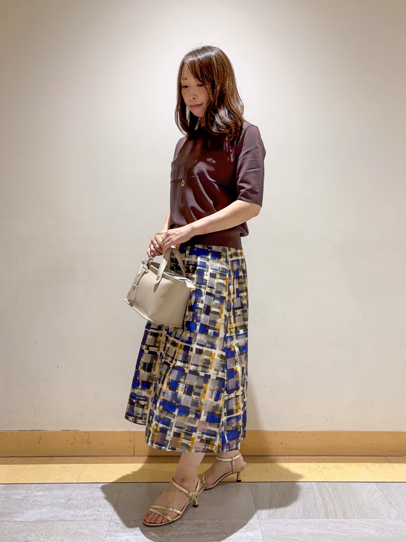 sattoさんの「UNTITLED｜【アンサンブル可/きれいめ/通勤】コンパクト5分袖ニット」を使ったコーディネート