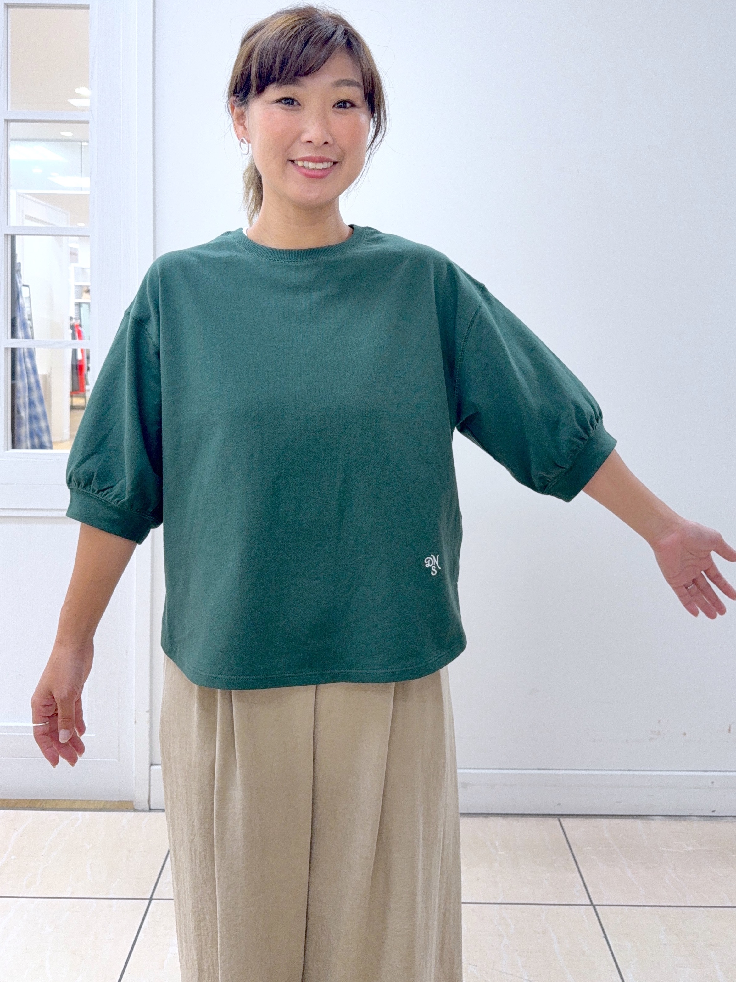 Osawaさんの「Dessin｜【高レビュー/洗える/XS-L】バックヘンリーミニ裏毛 5分袖」を使ったコーディネート