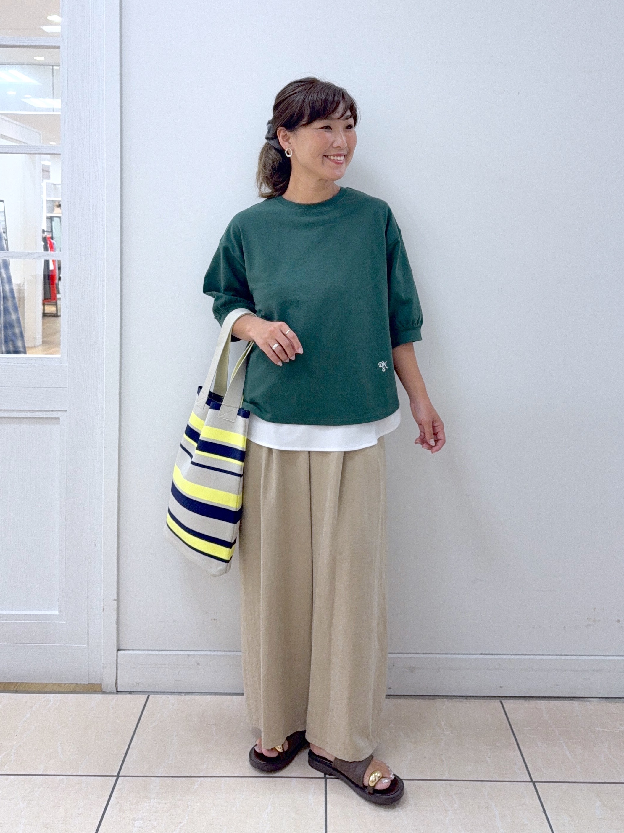 Osawaさんの「Dessin｜【高レビュー/洗える/XS-L】バックヘンリーミニ裏毛 5分袖」を使ったコーディネート