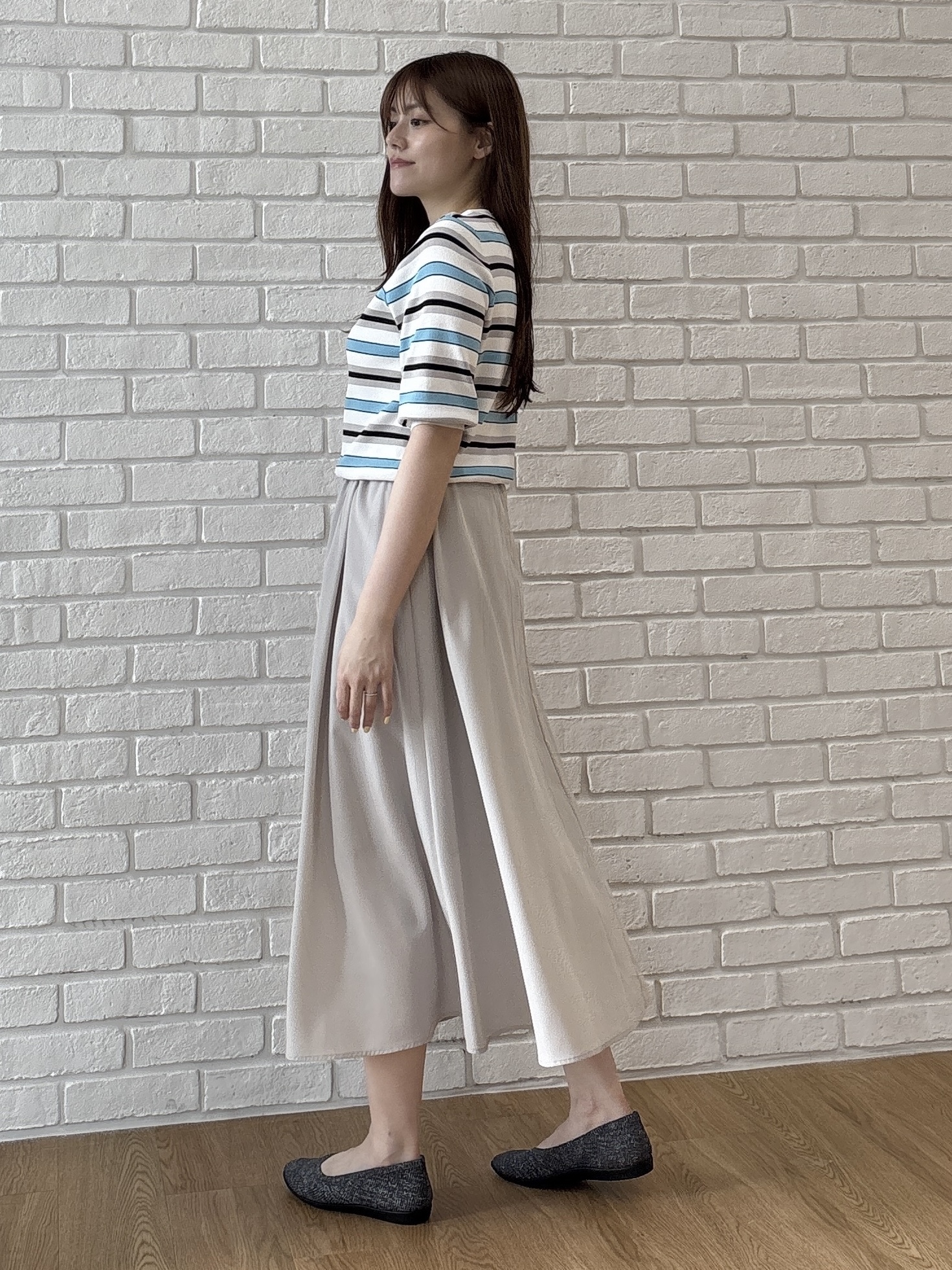 sayaさんの「grove｜【シリーズ累計36万枚/UVカット・ひんやり・洗濯機OK】やわらかドライタッチ 五分袖クルーネックニ」を使ったコーディネート