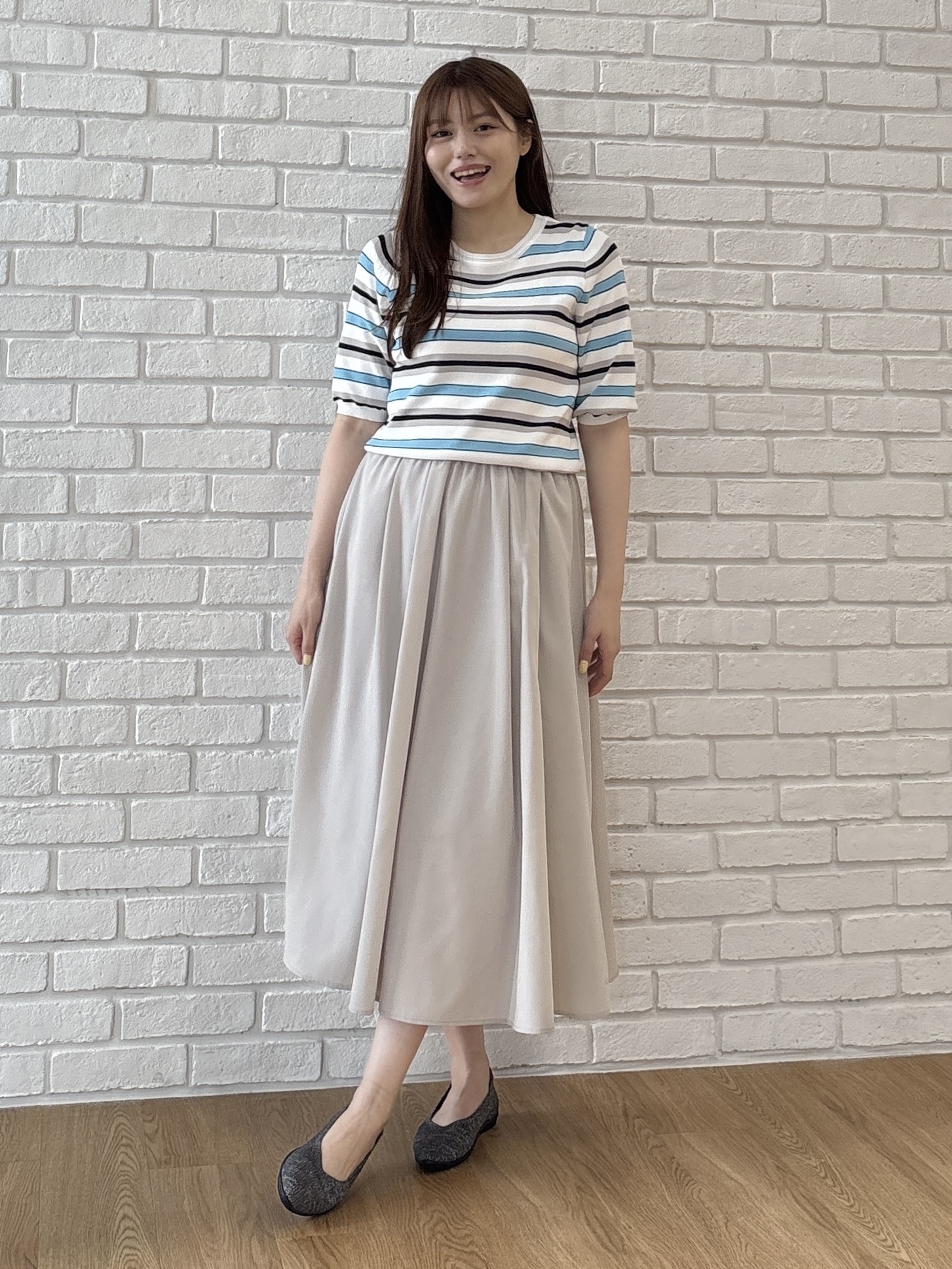 sayaさんの「grove｜【シリーズ累計36万枚/UVカット・ひんやり・洗濯機OK】やわらかドライタッチ 五分袖クルーネックニ」を使ったコーディネート