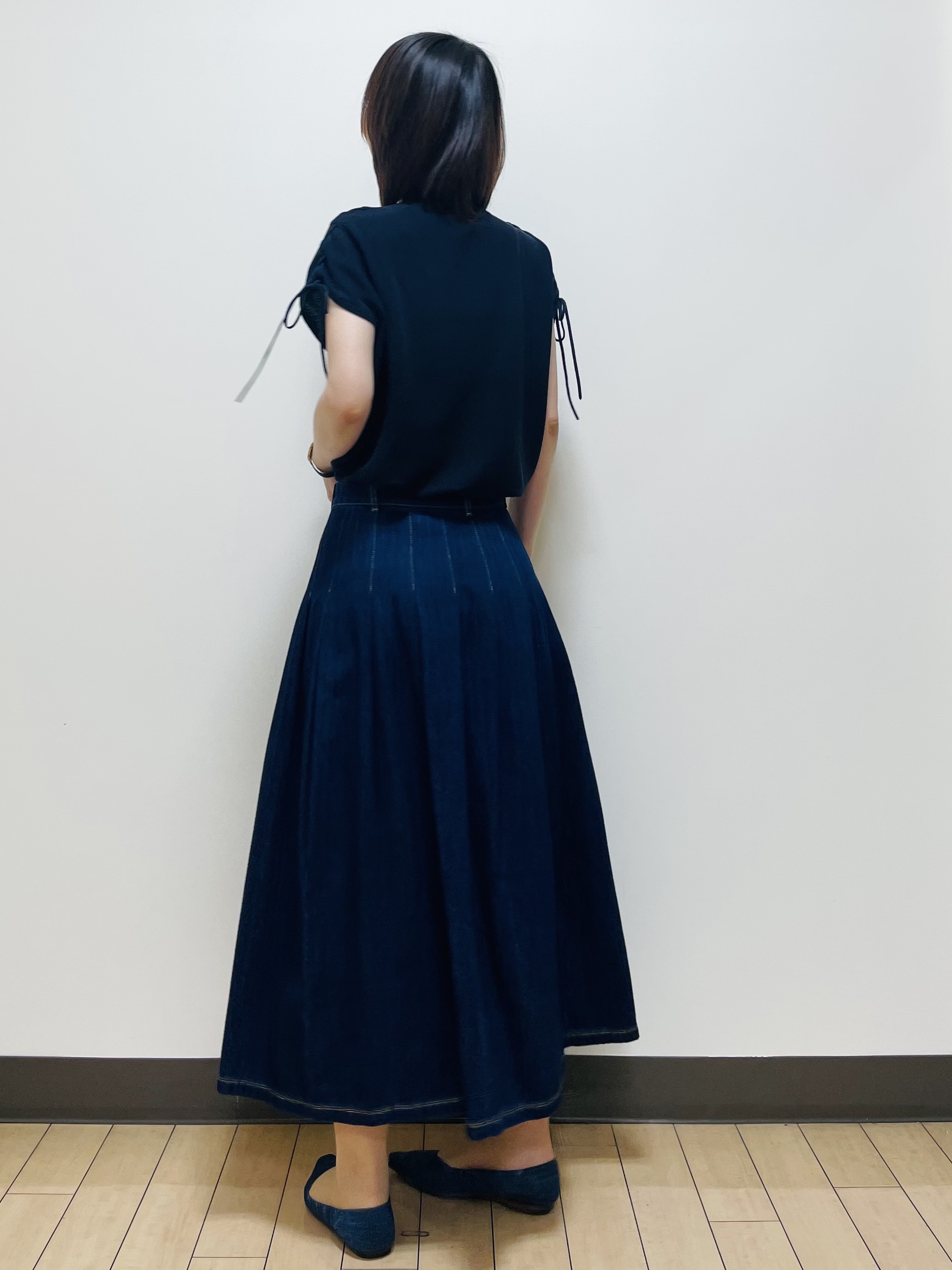 Riiさんの「Reflect｜レースアップスリーブデザインニット」を使ったコーディネート