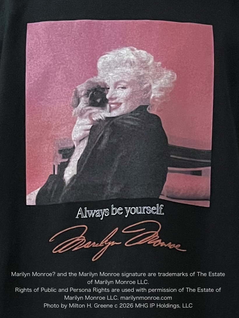 URAさんの「TAKEO KIKUCHI｜【別注】マリリン・モンロー/フォトTシャツ」を使ったコーディネート