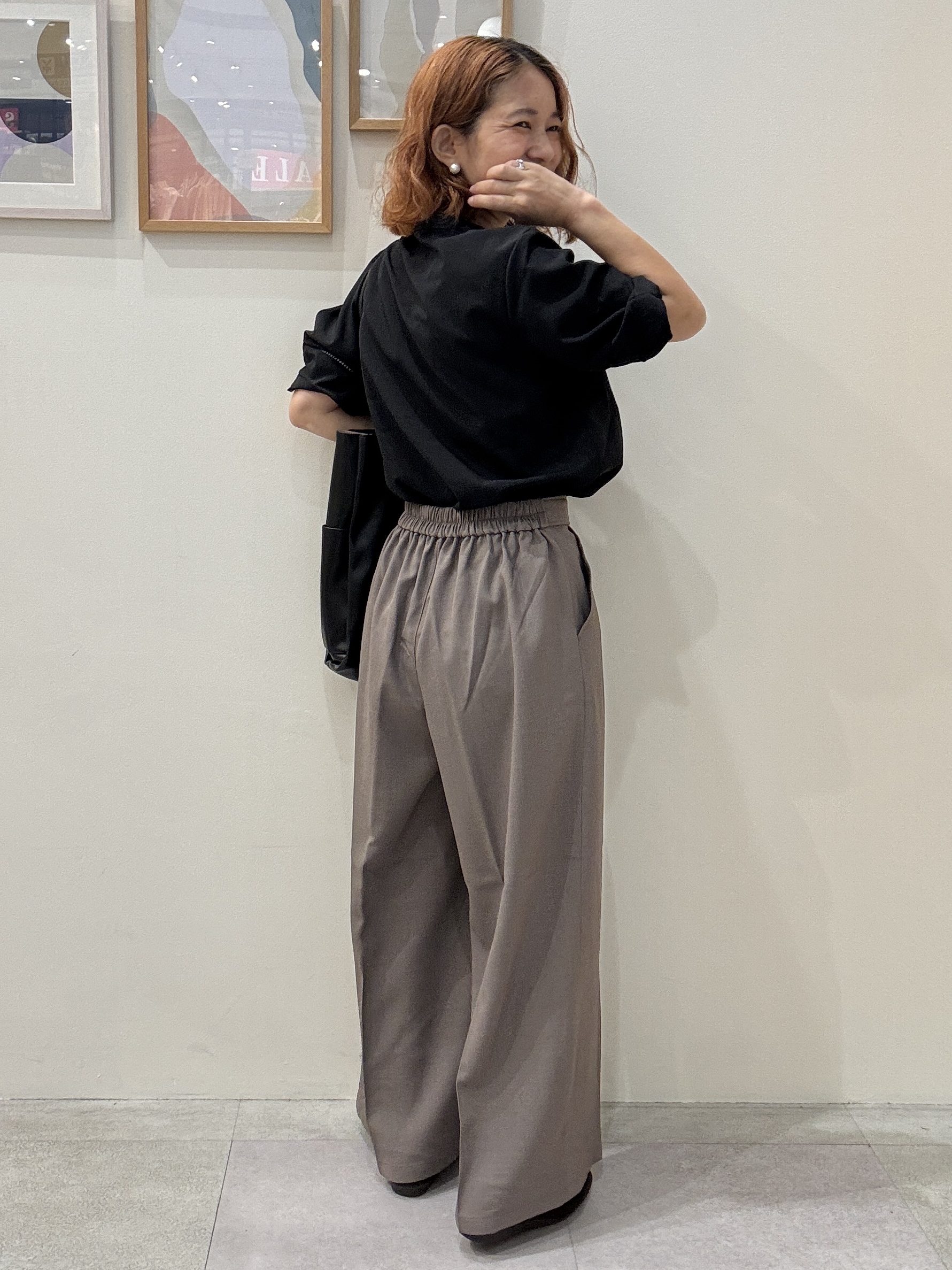たけぴさんの「SHOO･LA･RUE｜【洗濯後しわになりにくい/インせずきまる】シンプルだけど女性らしい 麻調スキッパーブラウス」を使ったコーディネート