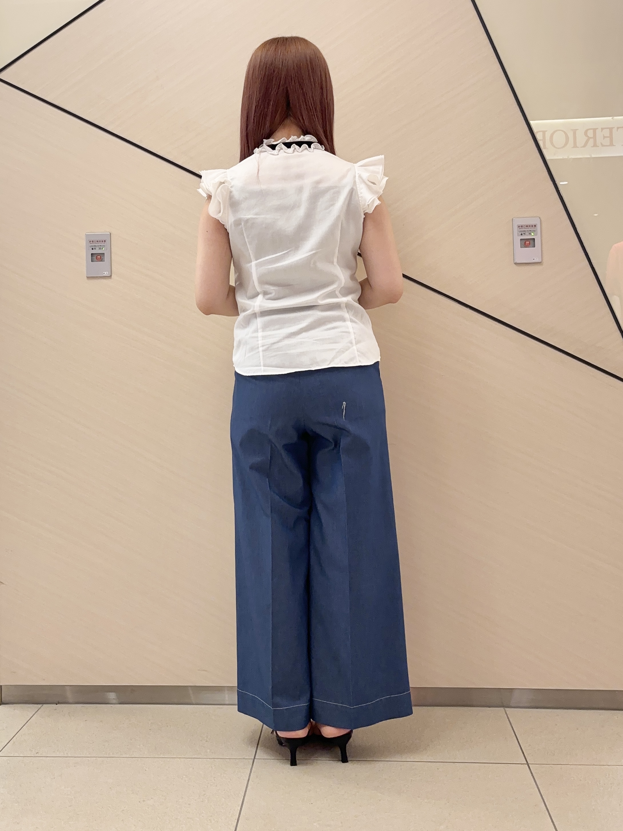 Rinaさんの「DRESSTERIOR｜【otonaMUSE5月号掲載】スキニーベルトサンダル」を使ったコーディネート