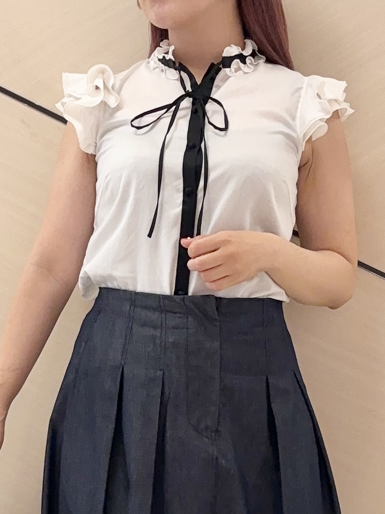Rinaさんの「DRESSTERIOR｜【otonaMUSE5月号掲載】スキニーベルトサンダル」を使ったコーディネート