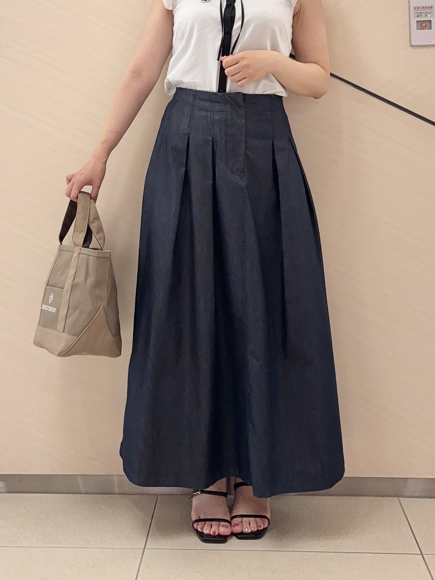 Rinaさんの「DRESSTERIOR｜【otonaMUSE5月号掲載】スキニーベルトサンダル」を使ったコーディネート
