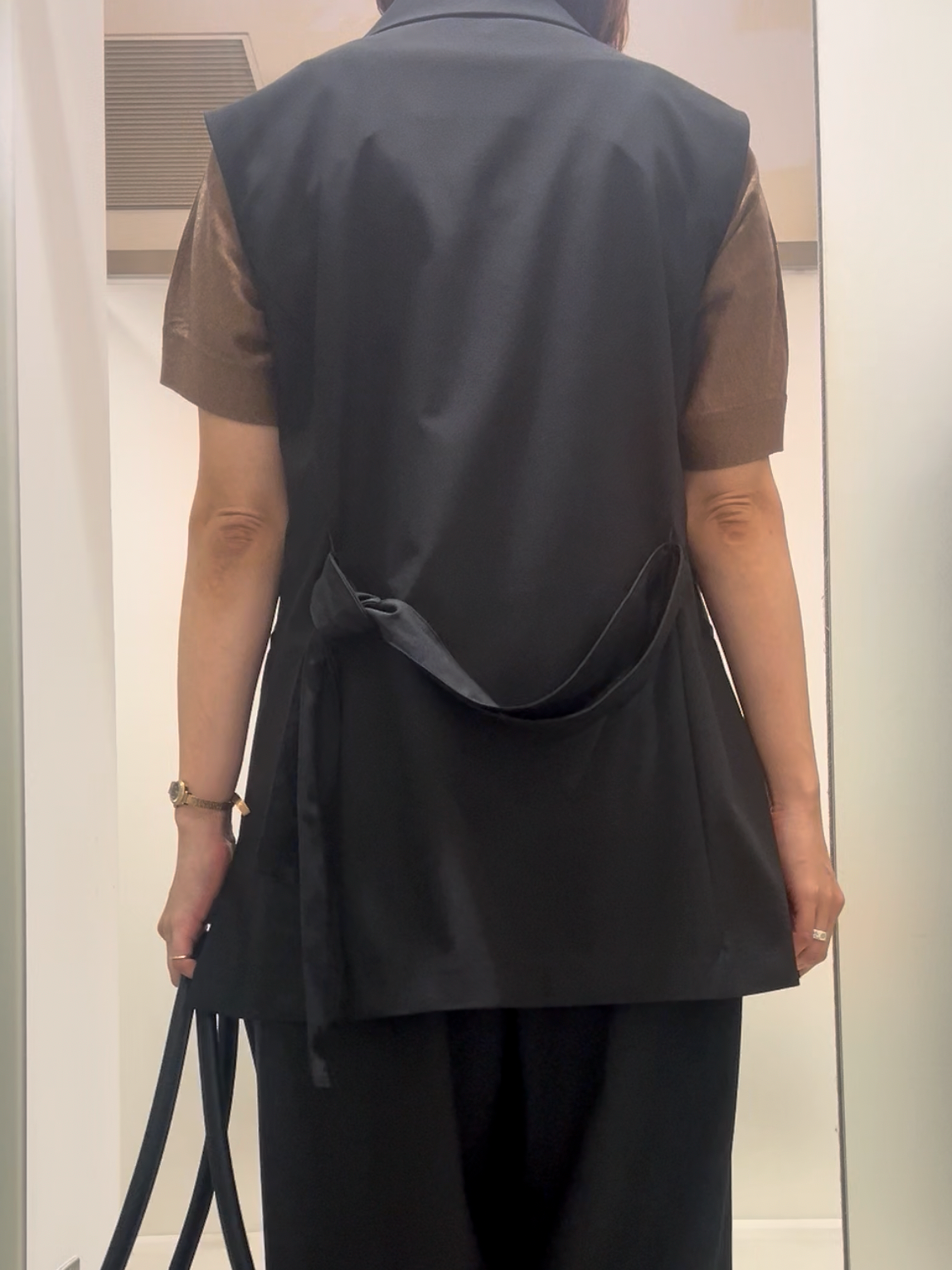 まどかさんの「UNTITLED｜【アンサンブル可/品のある透け感】Tシャツ風ニットトップス」を使ったコーディネート