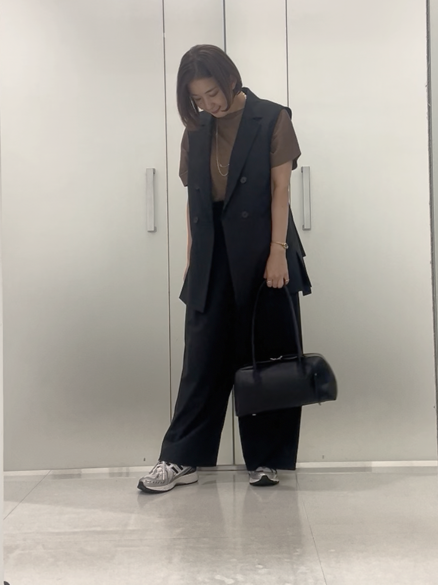 まどかさんの「UNTITLED｜【アンサンブル可/品のある透け感】Tシャツ風ニットトップス」を使ったコーディネート