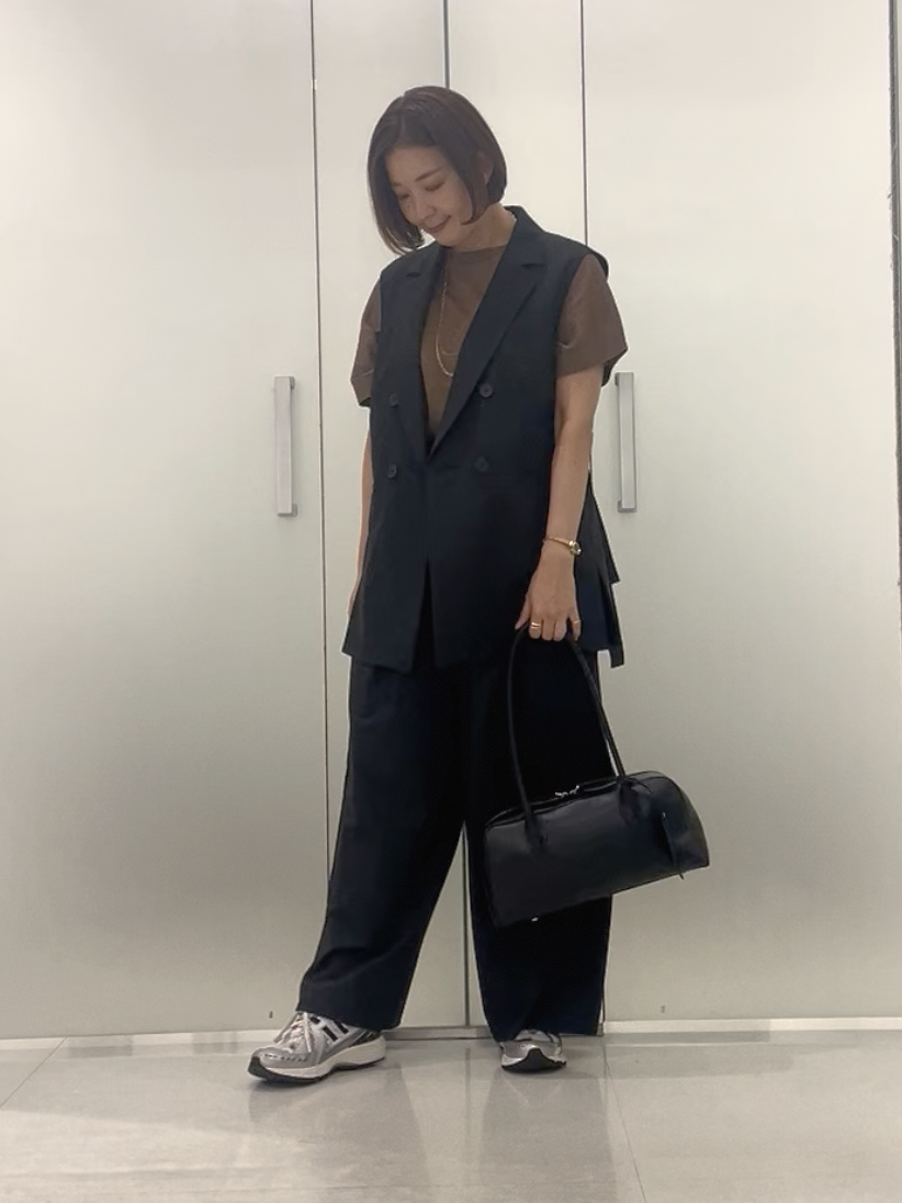 まどかさんの「UNTITLED｜【アンサンブル可/品のある透け感】Tシャツ風ニットトップス」を使ったコーディネート