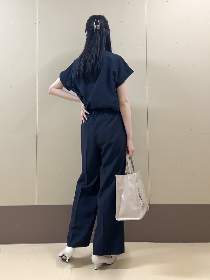 sechiさんの「UNTITLED｜【セットアップ可/UVカット】エアリークールブラウス」を使ったコーディネート