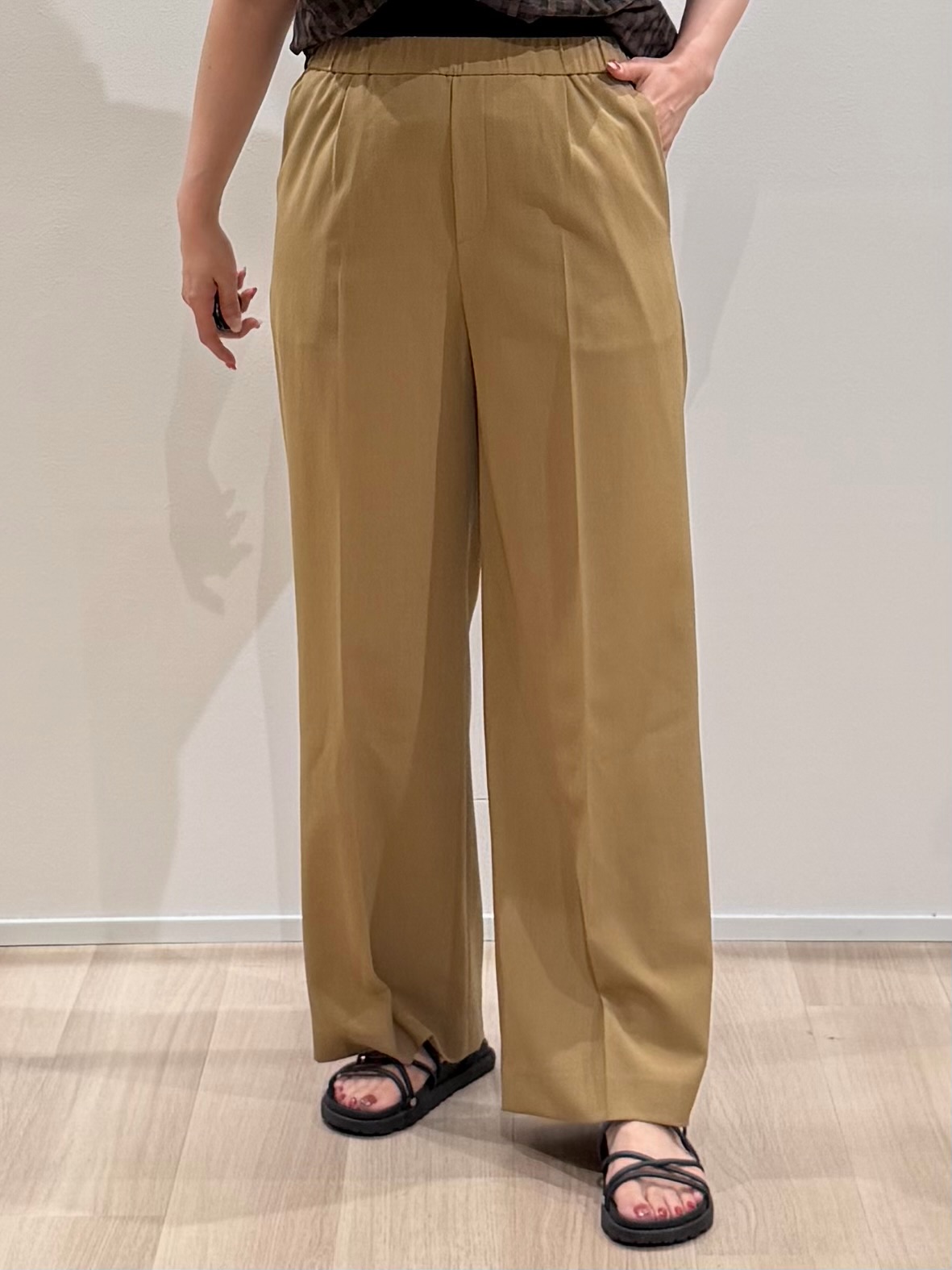 TOMOMIさんの「UNTITLED｜【秋めきシャツ/体型カバー】シアーチェックブラウス」を使ったコーディネート