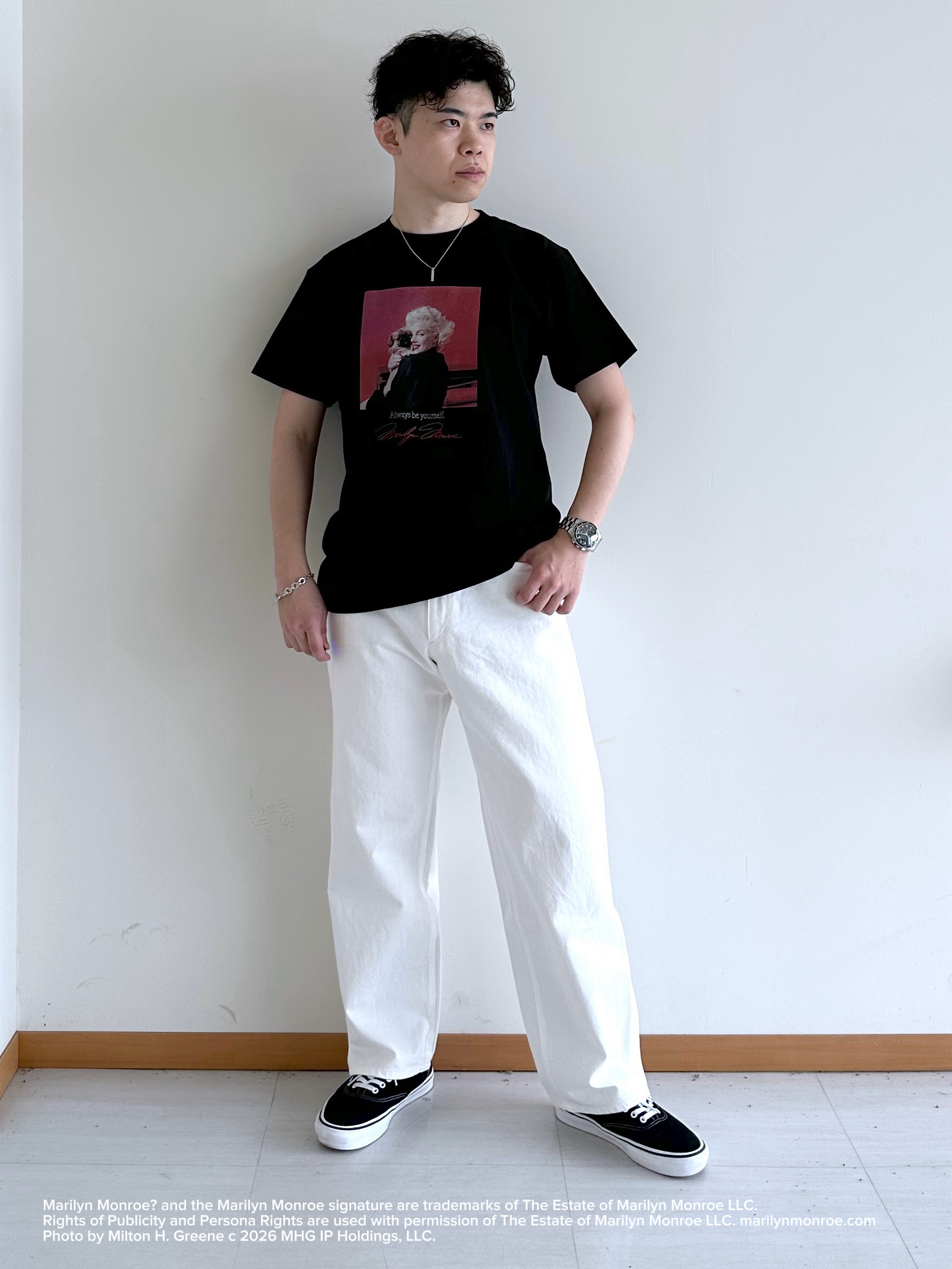 イッシーさんの「TAKEO KIKUCHI｜【別注】マリリン・モンロー/フォトTシャツ」を使ったコーディネート