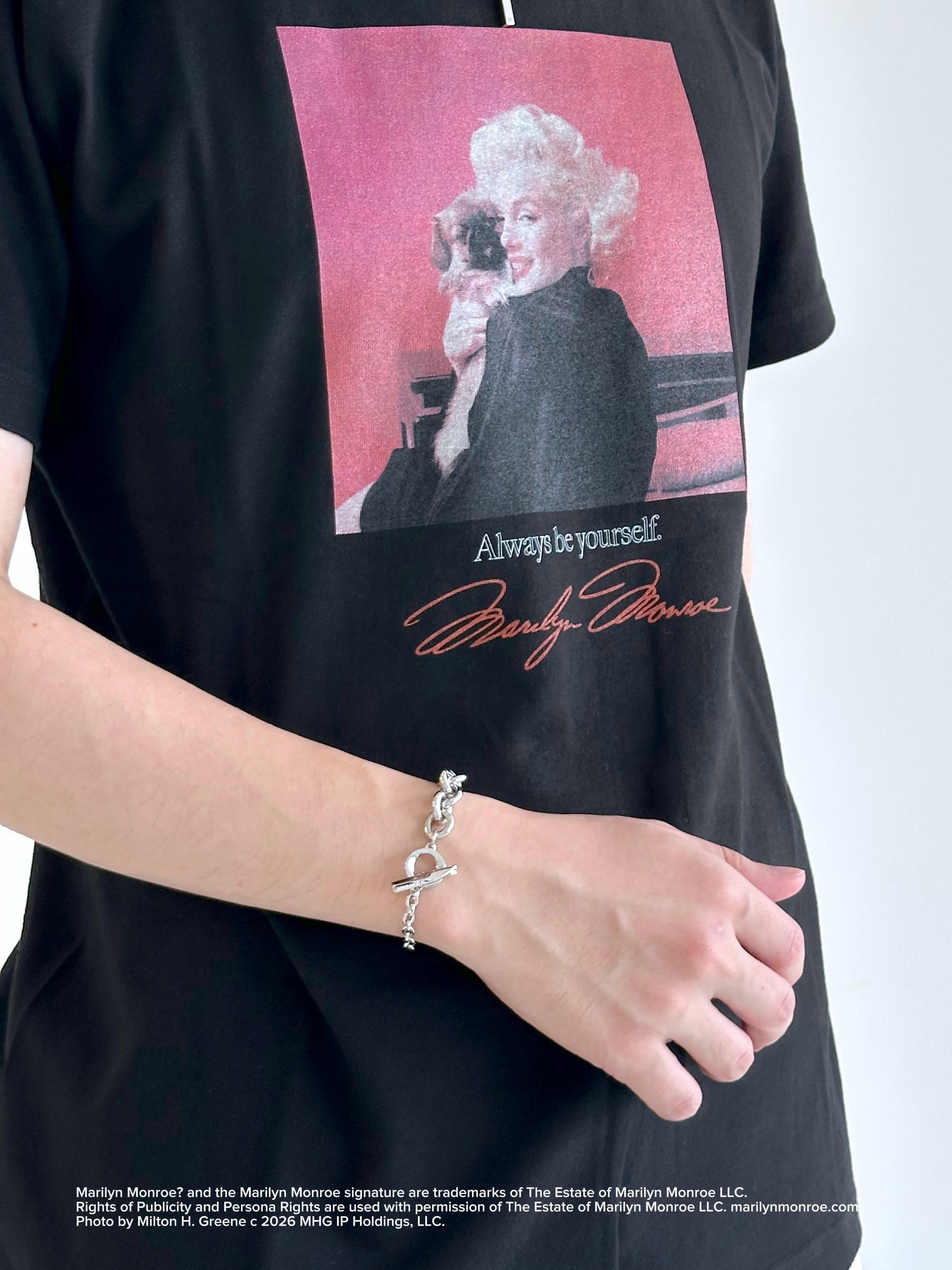 イッシーさんの「TAKEO KIKUCHI｜【別注】マリリン・モンロー/フォトTシャツ」を使ったコーディネート