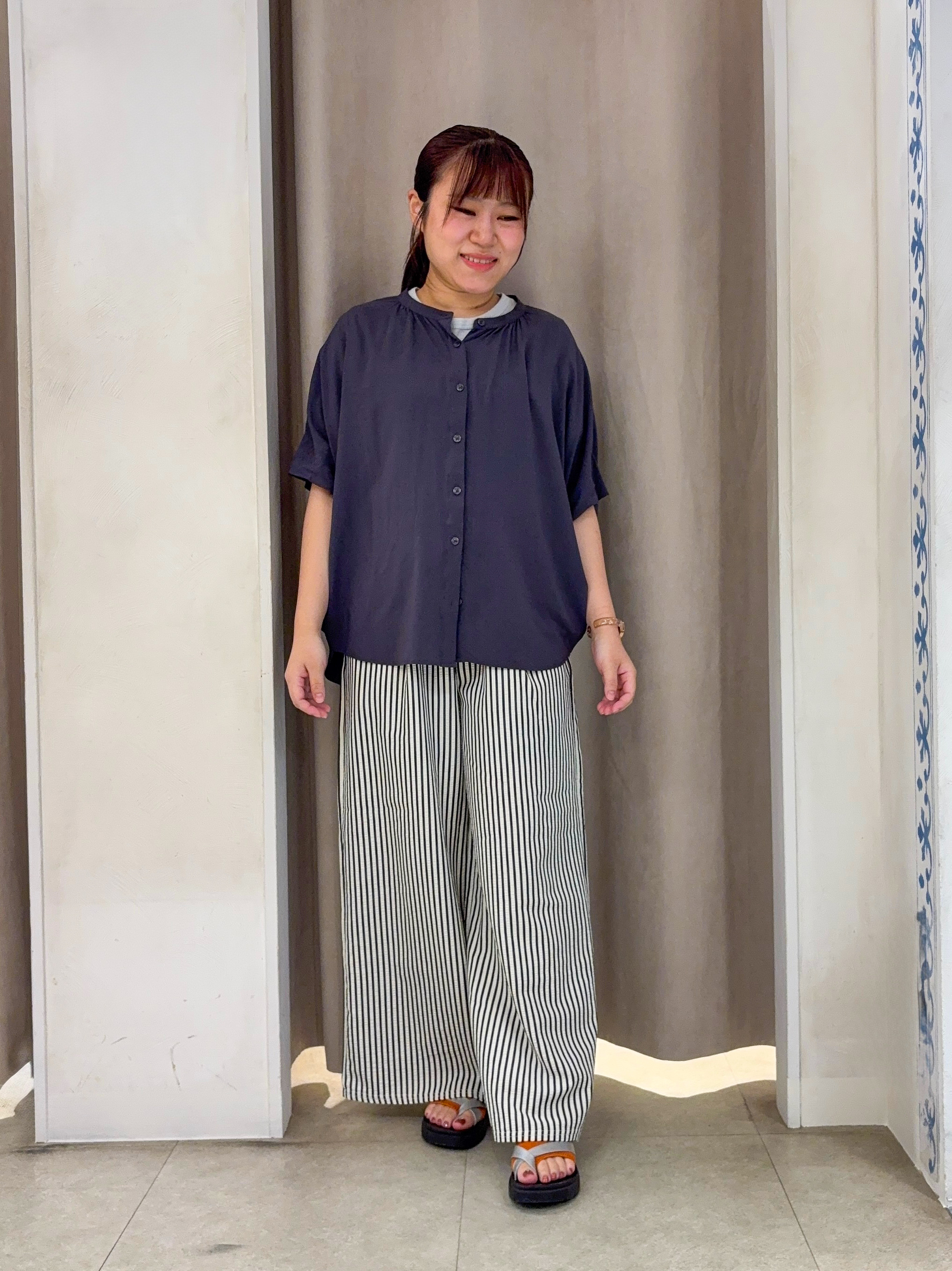 SO(R)Aさんの「SHOO･LA･RUE｜【S-LL/洗濯機可/体型カバー】はしごレースがポイント スラブポンチョ風ブラウス」を使ったコーディネート