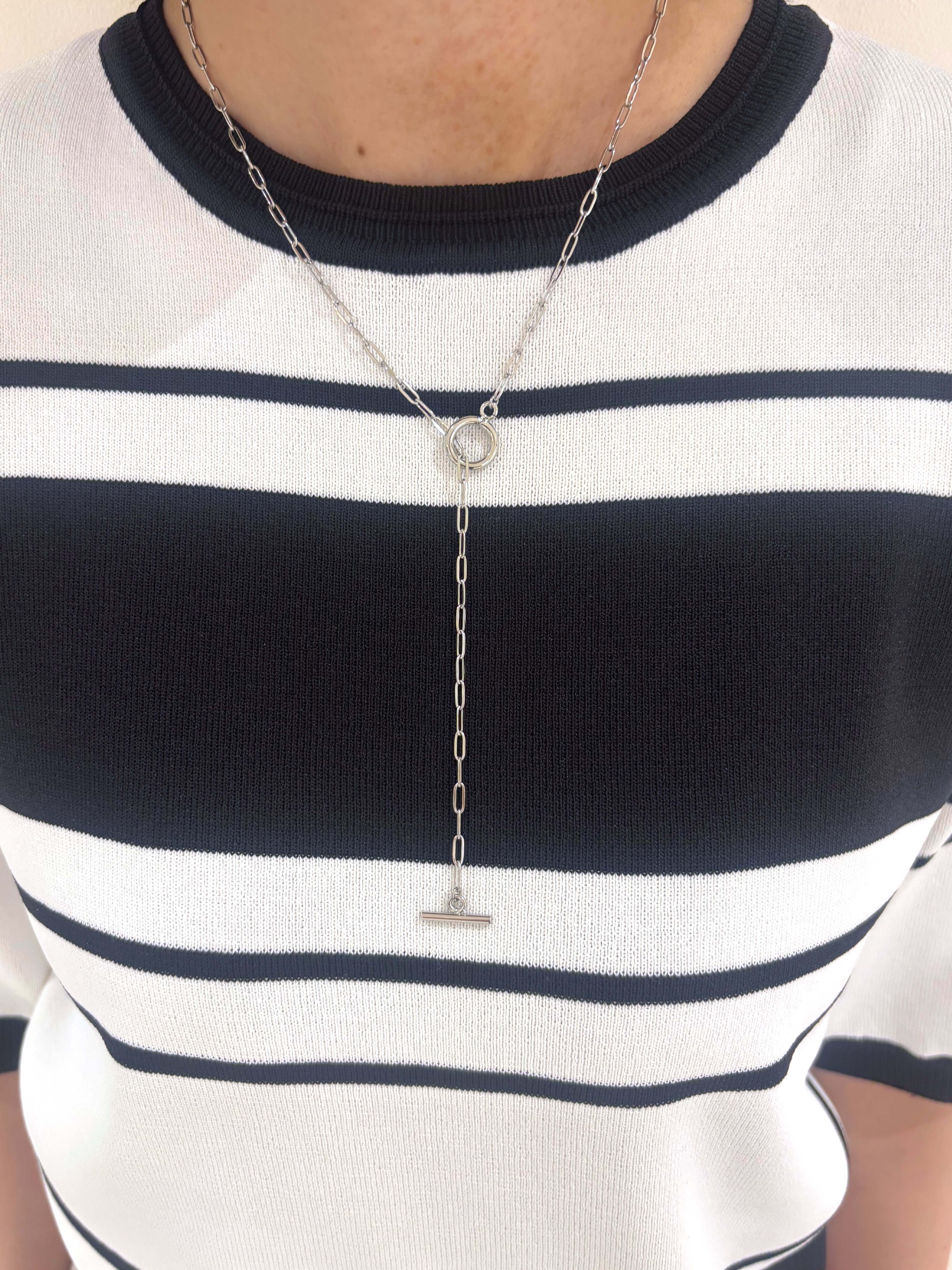 miさんの「grove｜センタープレスがとれにくい、ハイパーストレッチテーパードパンツ」を使ったコーディネート
