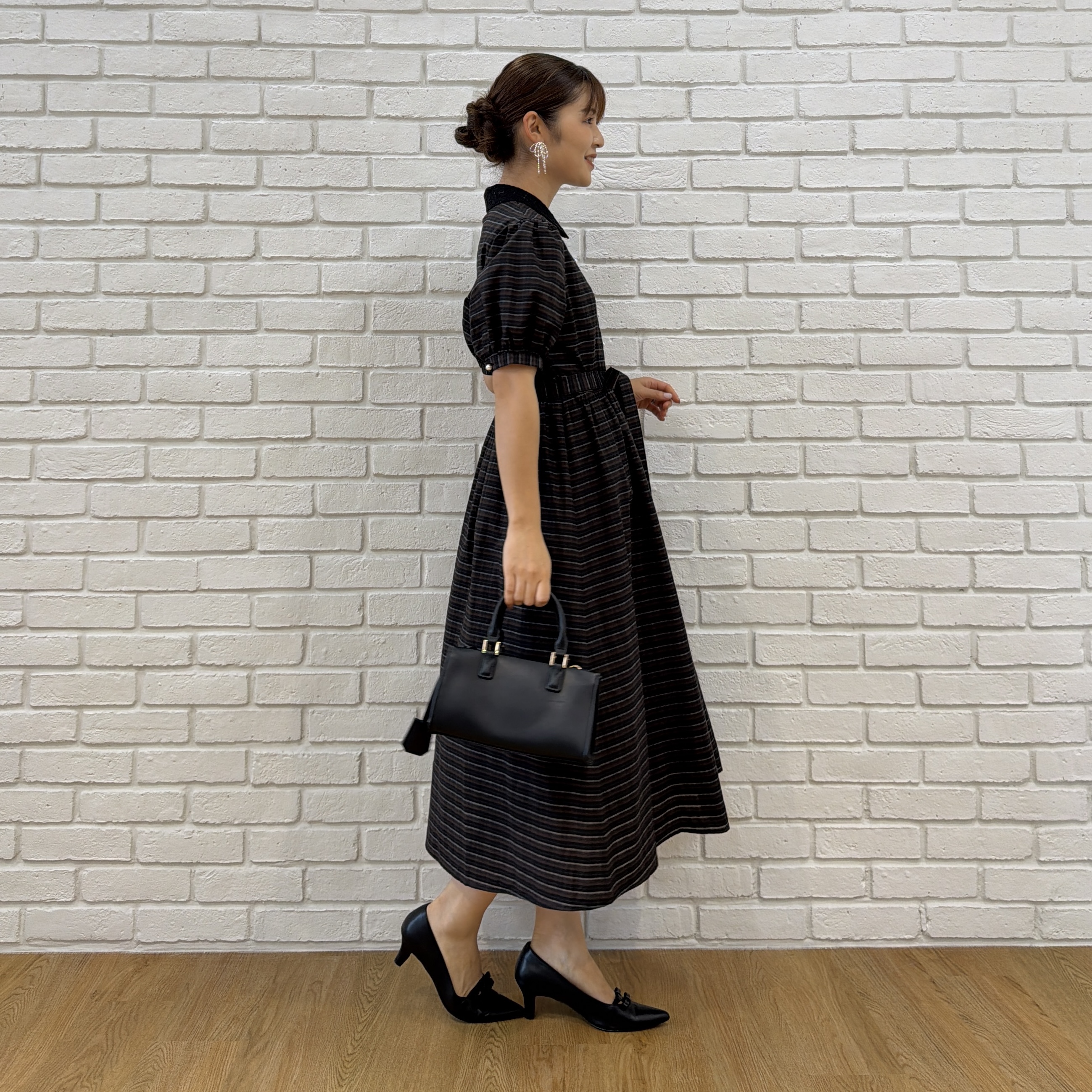 makiさんの「Couture brooch｜【大人の甘辛バランス】チェック柄ワンピース」を使ったコーディネート