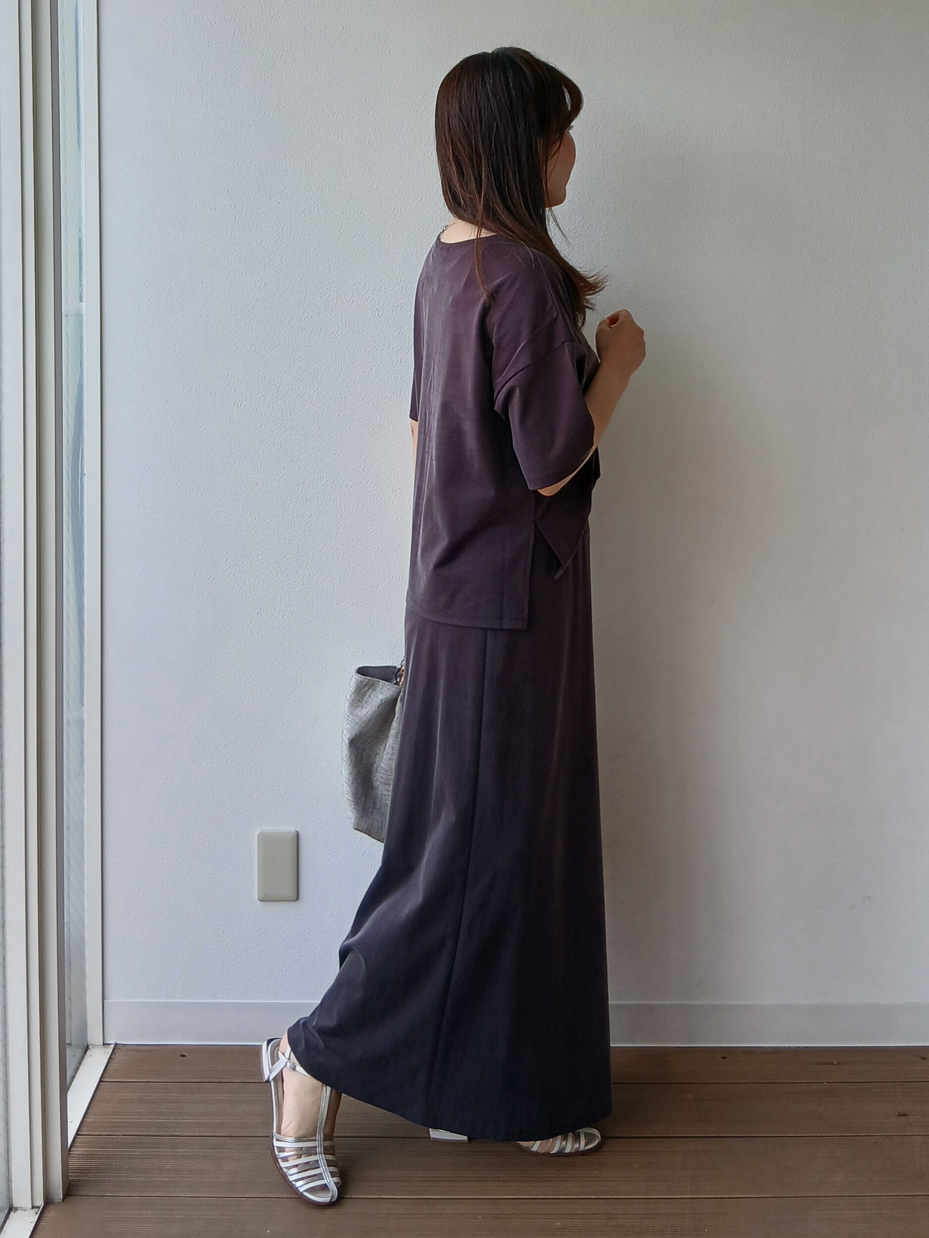なみきさんの「UNTITLED｜【きれいめTシャツ/セットアップ可】ヴィンテージライクプルオーバー」を使ったコーディネート