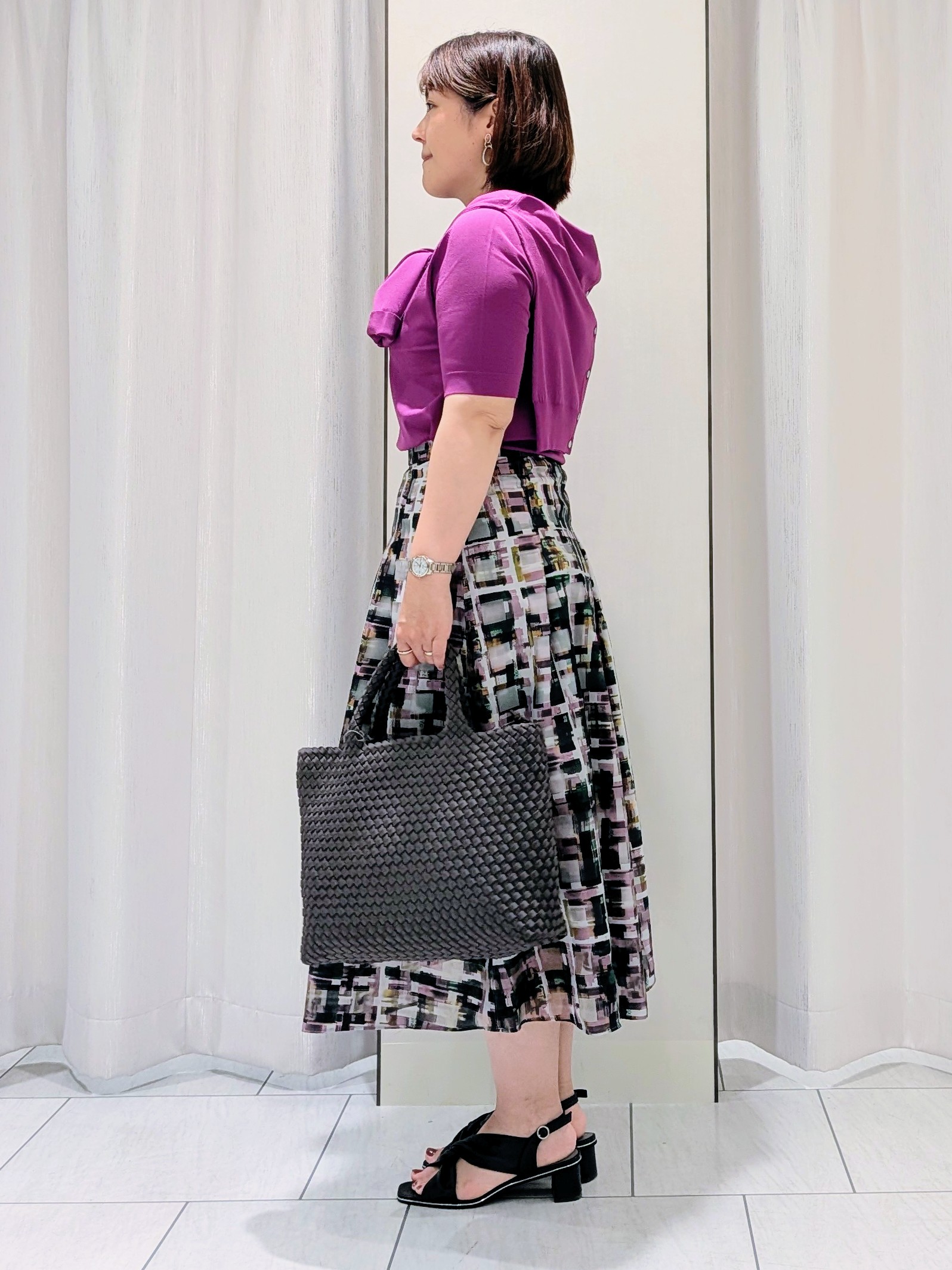 Onumaさんの「UNTITLED｜【アンサンブル可/きれいめ/通勤】コンパクト5分袖ニット」を使ったコーディネート