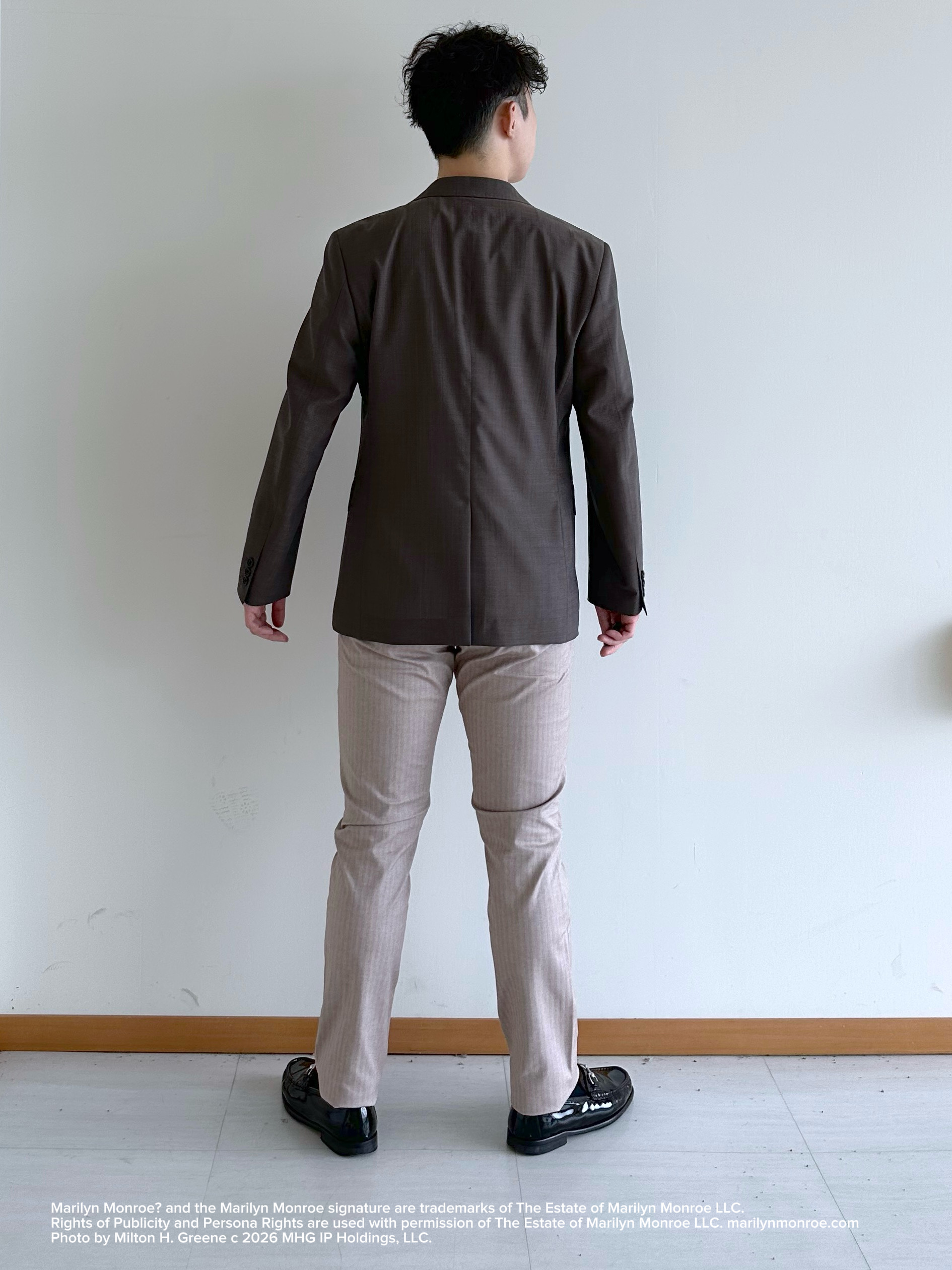 イッシーさんの「TAKEO KIKUCHI｜【BOWLER HAT LABEL】トロピカルシャンブレージャケット」を使ったコーディネート