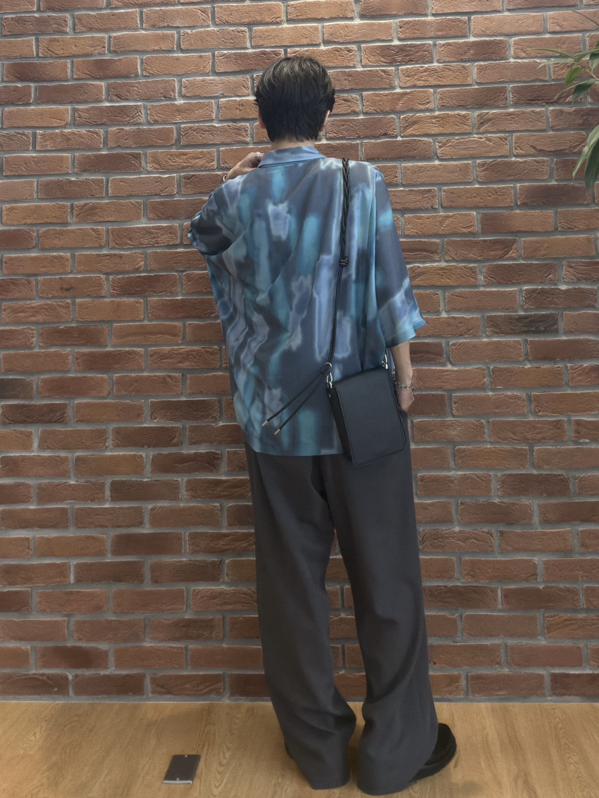 ドイさんの「tk.TAKEO KIKUCHI｜【防シワ／ストレッチ/セット対応可】smart shiftシリーズ バレルシルエットパンツ」を使ったコーディネート