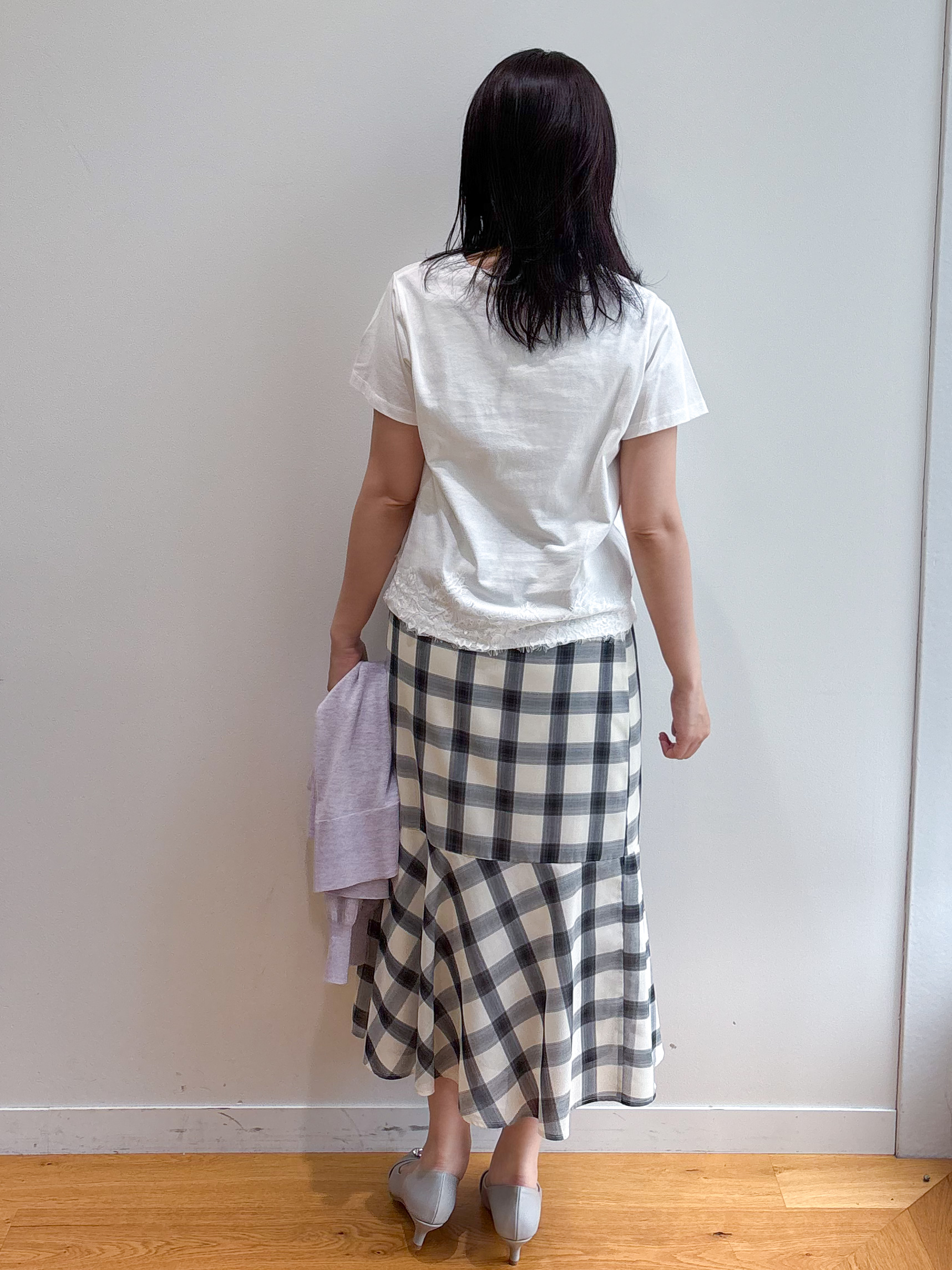 そねなおさんの「index｜【接触冷感／UVケア】裾レースロゴTシャツ《洗濯機OK／S-3L》」を使ったコーディネート