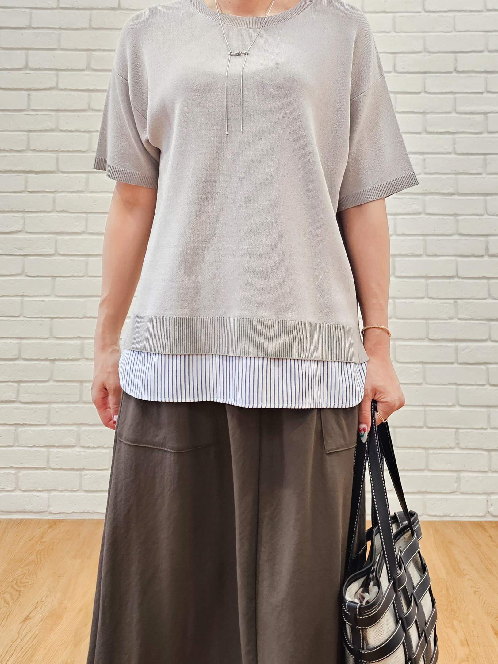 ゆゆさんの「SHOO･LA･RUE｜【UV/洗濯機可/S-LL】毛玉になりにくい シャツレイヤード風でこなれ見え 半袖ニット」を使ったコーディネート