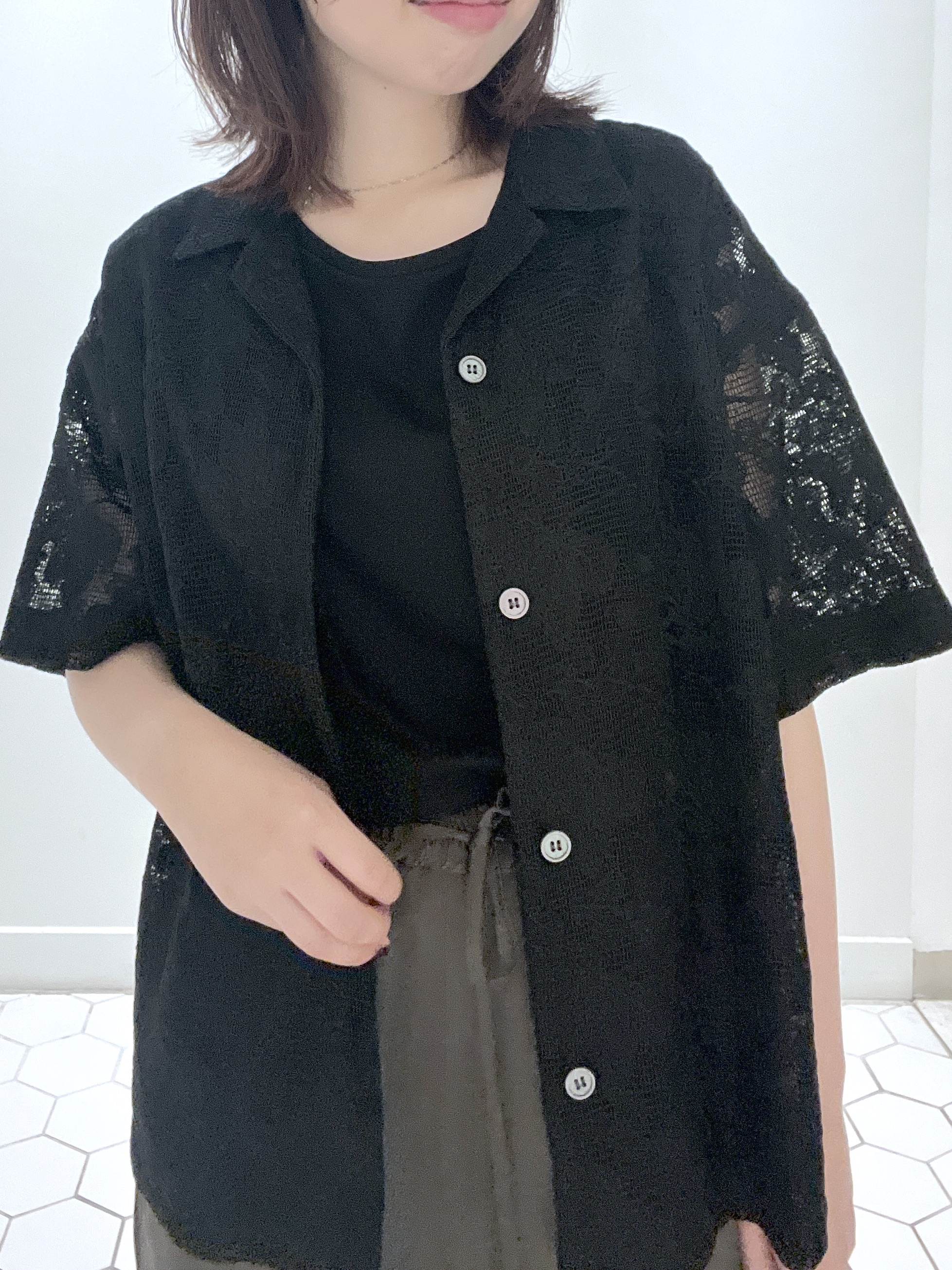 Makinoさんの「Dessin｜カラミレース 開襟シャツ」を使ったコーディネート