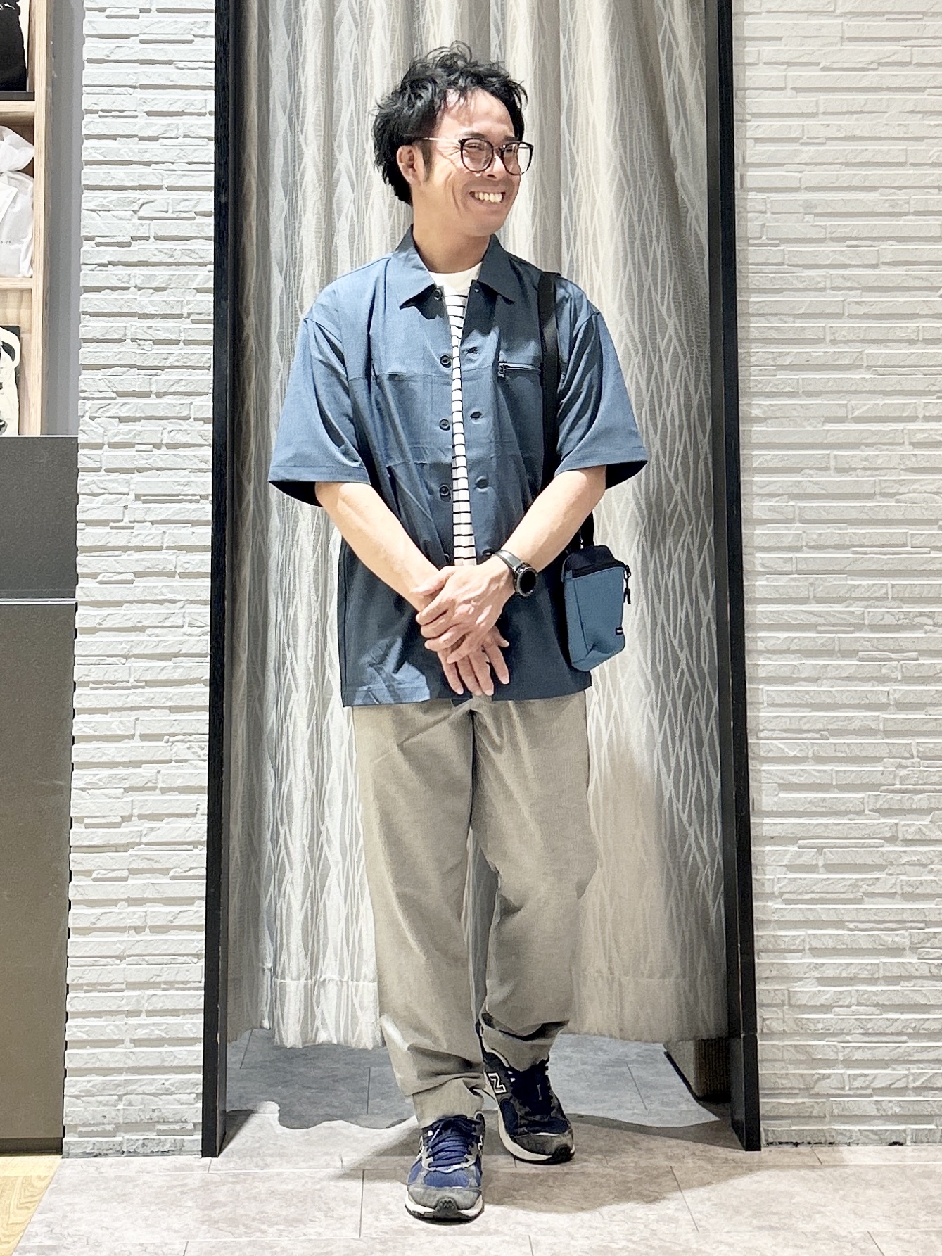 KENJI Iさんの「THE SHOP TK｜【吸水速乾／防シワ／マシンウォッシャブル】ハイドロクール 半袖シャツ」を使ったコーディネート