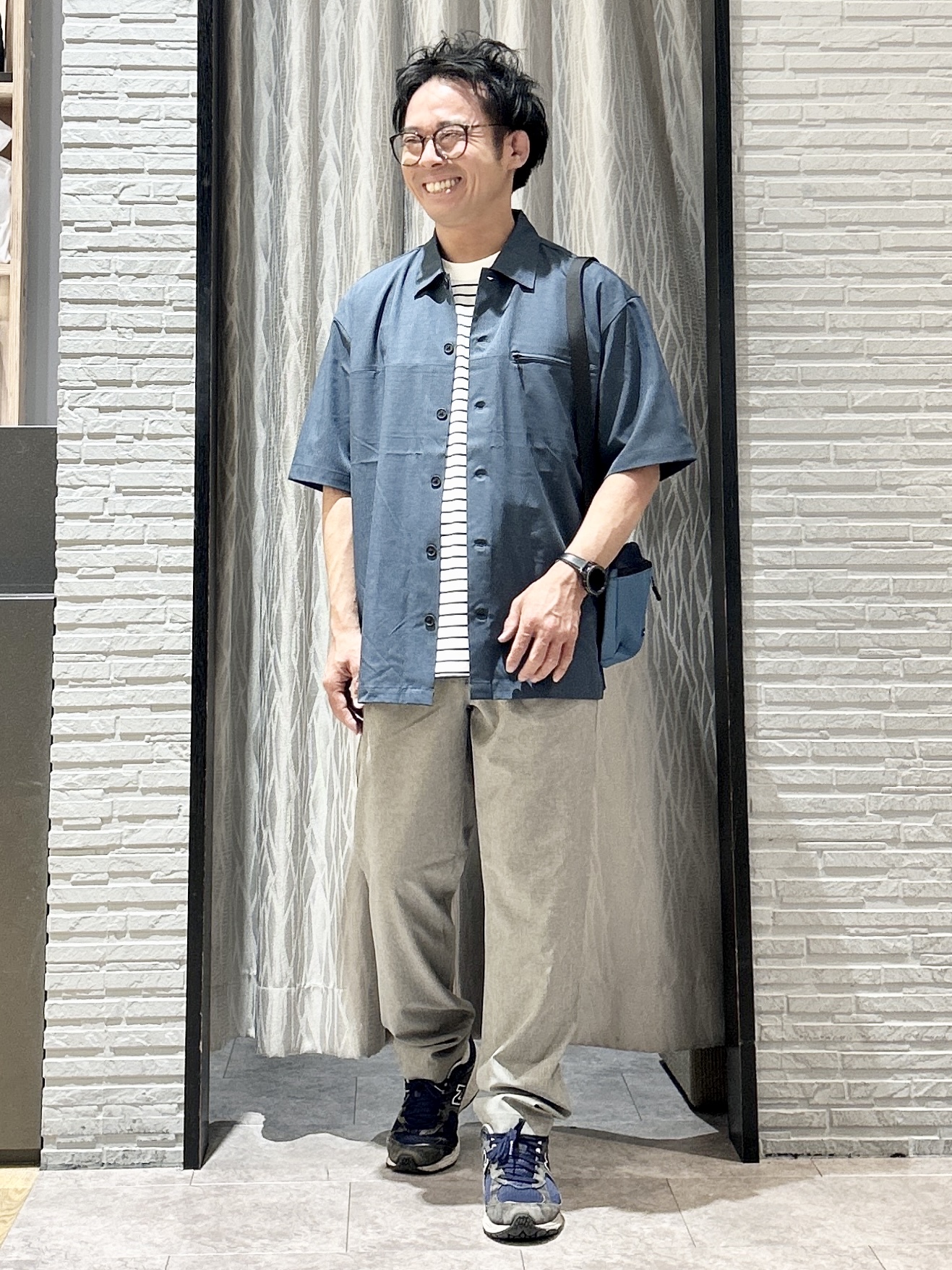 KENJI Iさんの「THE SHOP TK｜【吸水速乾／防シワ／マシンウォッシャブル】ハイドロクール 半袖シャツ」を使ったコーディネート
