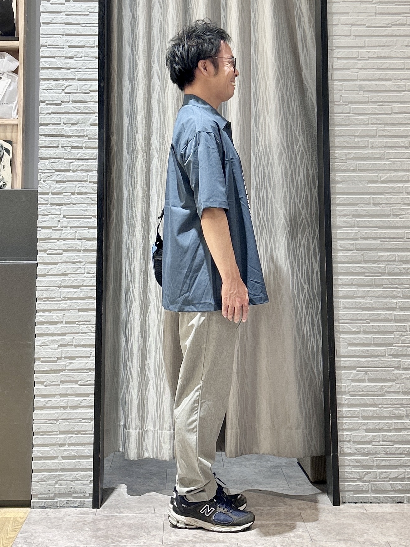 KENJI Iさんの「THE SHOP TK｜【吸水速乾／防シワ／マシンウォッシャブル】ハイドロクール 半袖シャツ」を使ったコーディネート