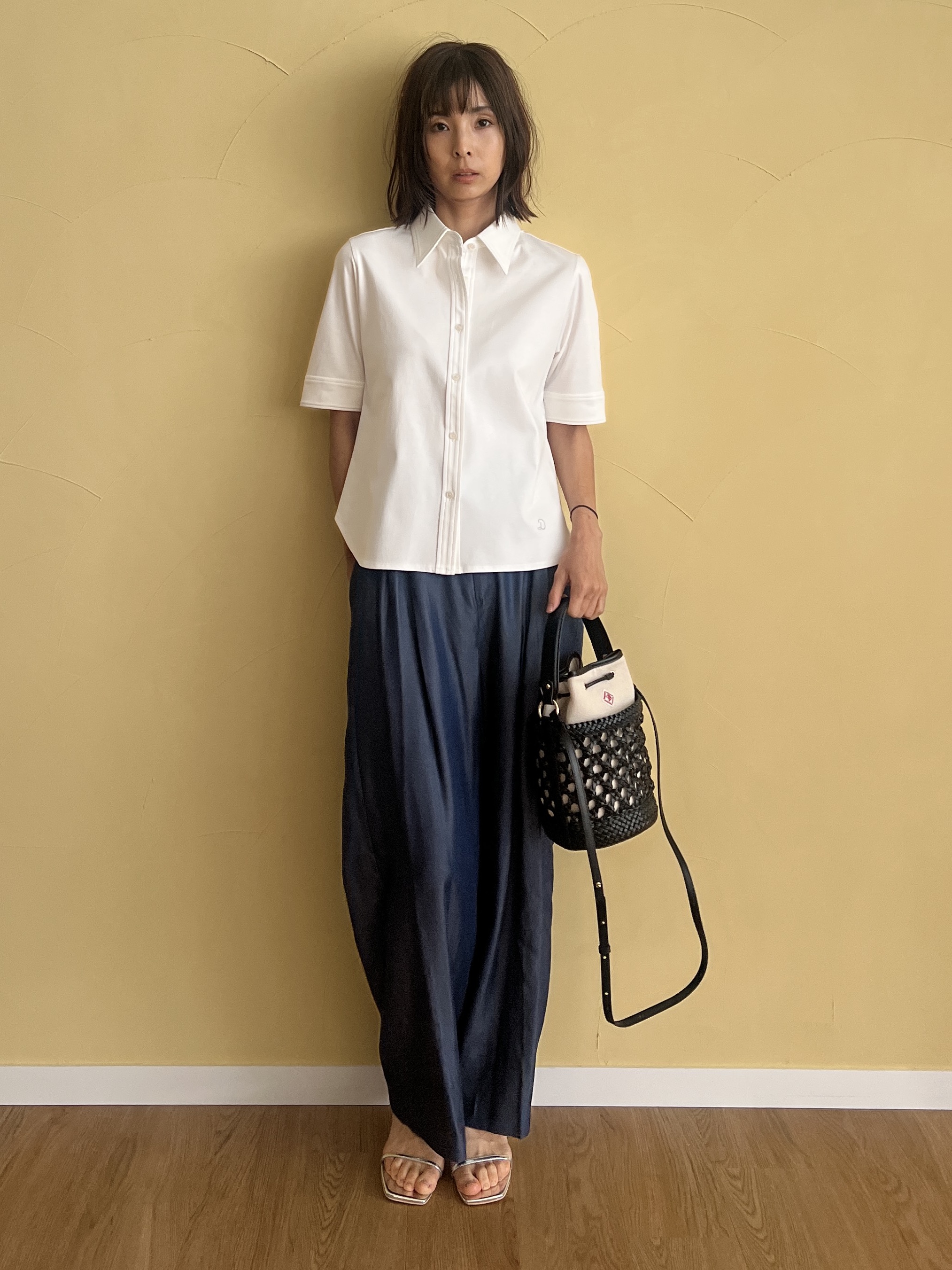 misaさんの「DRESSTERIOR｜【接触冷感／抗菌防臭／消臭】ICE CLEAR COTTON ハーフスリーブシャツ」を使ったコーディネート