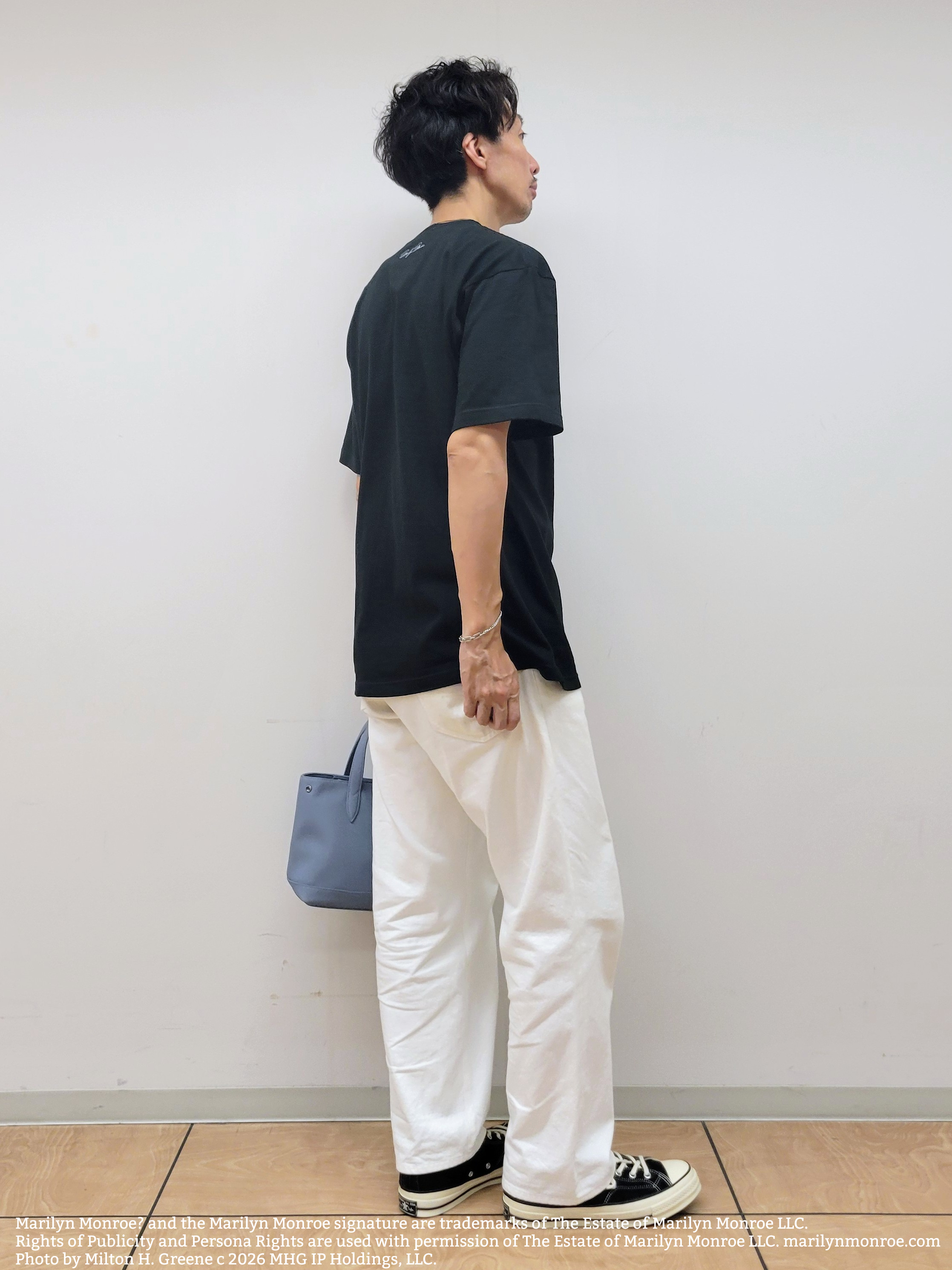 piroyaさんの「TAKEO KIKUCHI｜【別注】マリリン・モンロー/フォトTシャツ」を使ったコーディネート