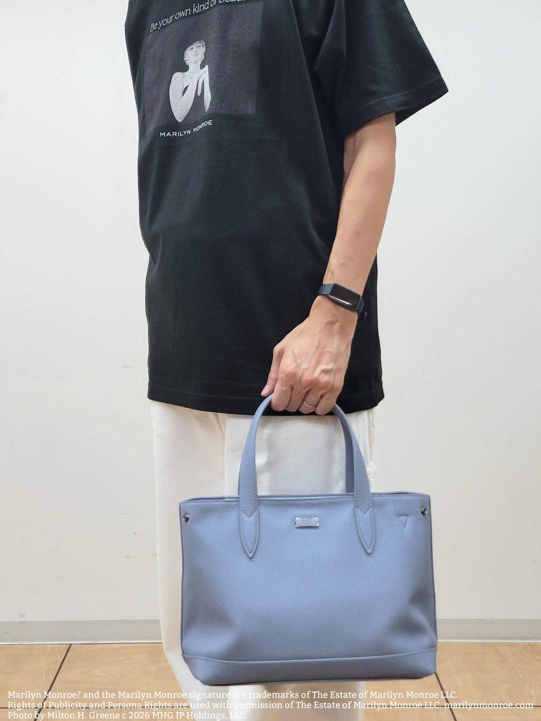 piroyaさんの「TAKEO KIKUCHI｜【別注】マリリン・モンロー/フォトTシャツ」を使ったコーディネート