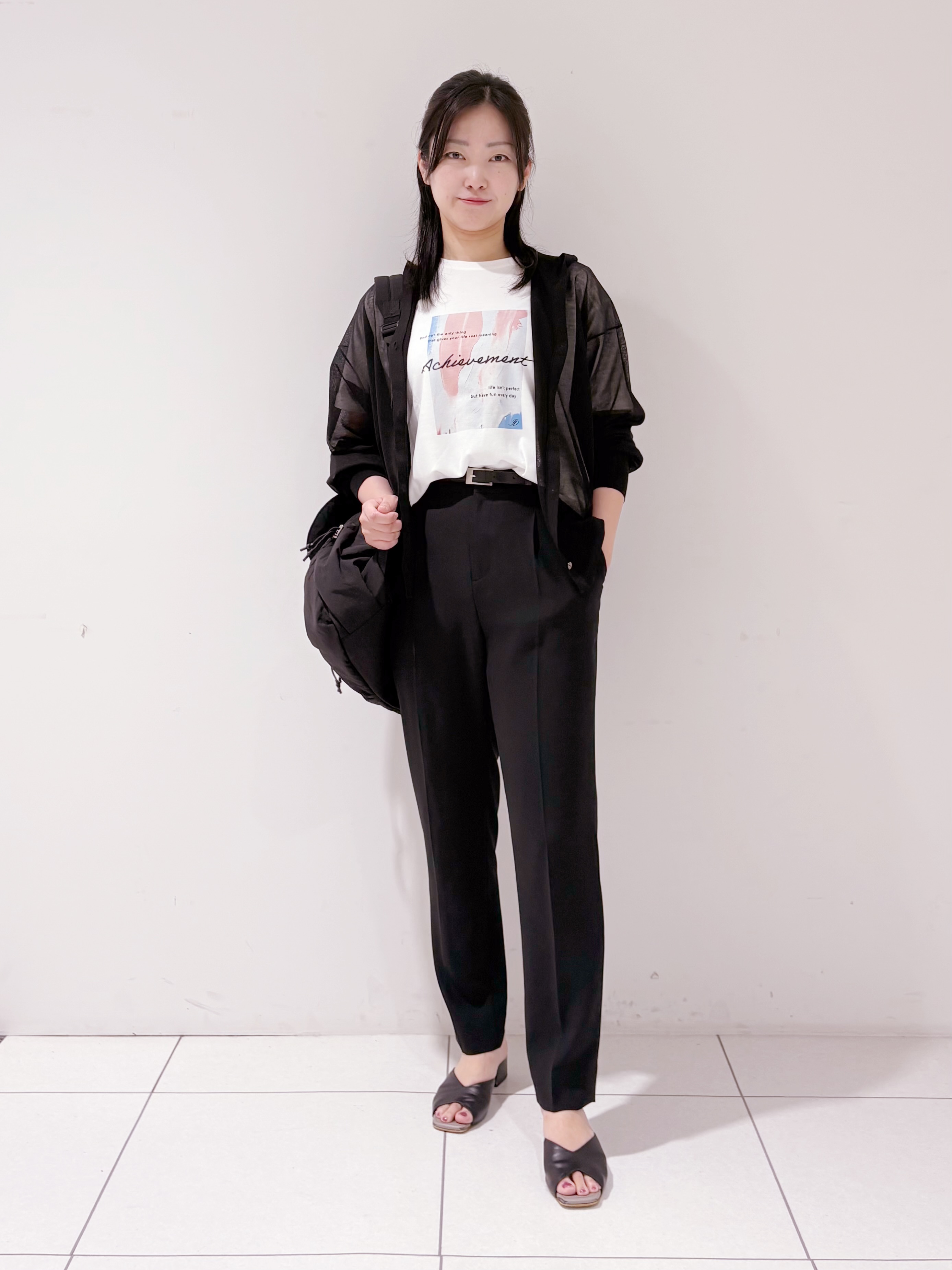 momokoさんの「INDIVI｜【秋羽織／洗える／シアー】フーディー カーディガンニット」を使ったコーディネート