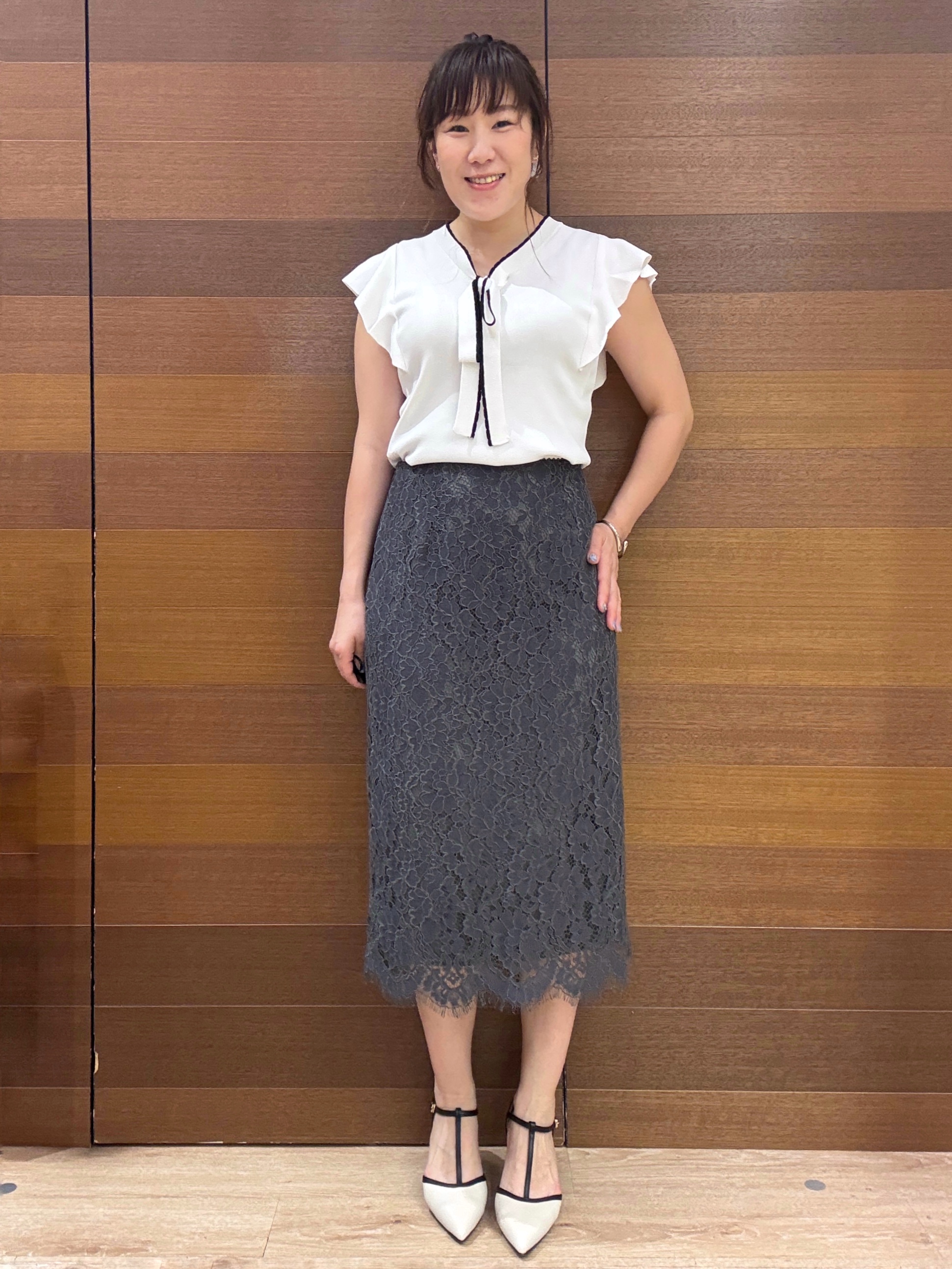 maichiさんの「OPAQUE.CLIP｜【UVケア／接触冷感】バイカラーボウタイフリルトップス《洗濯機OK》」を使ったコーディネート